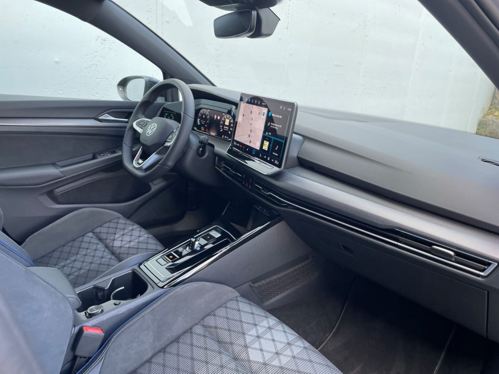 Volkswagen Golf R-Line