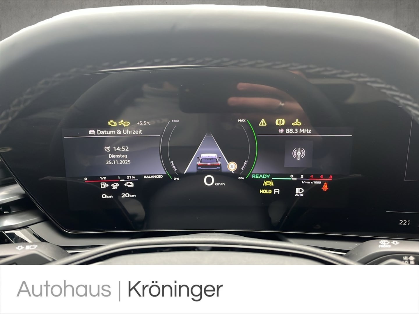 Bild über Audi A5 Avant e-hybrid e-hybrid quattro 220 kW S tronic - für weitere Informationen kontaktieren Sie den Audi Partner