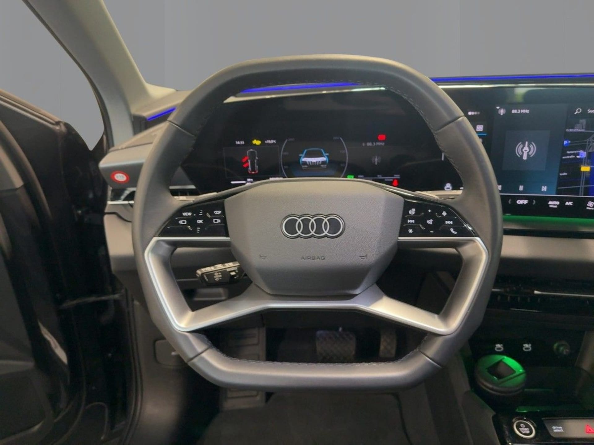Audi Q6 SUV e-tron