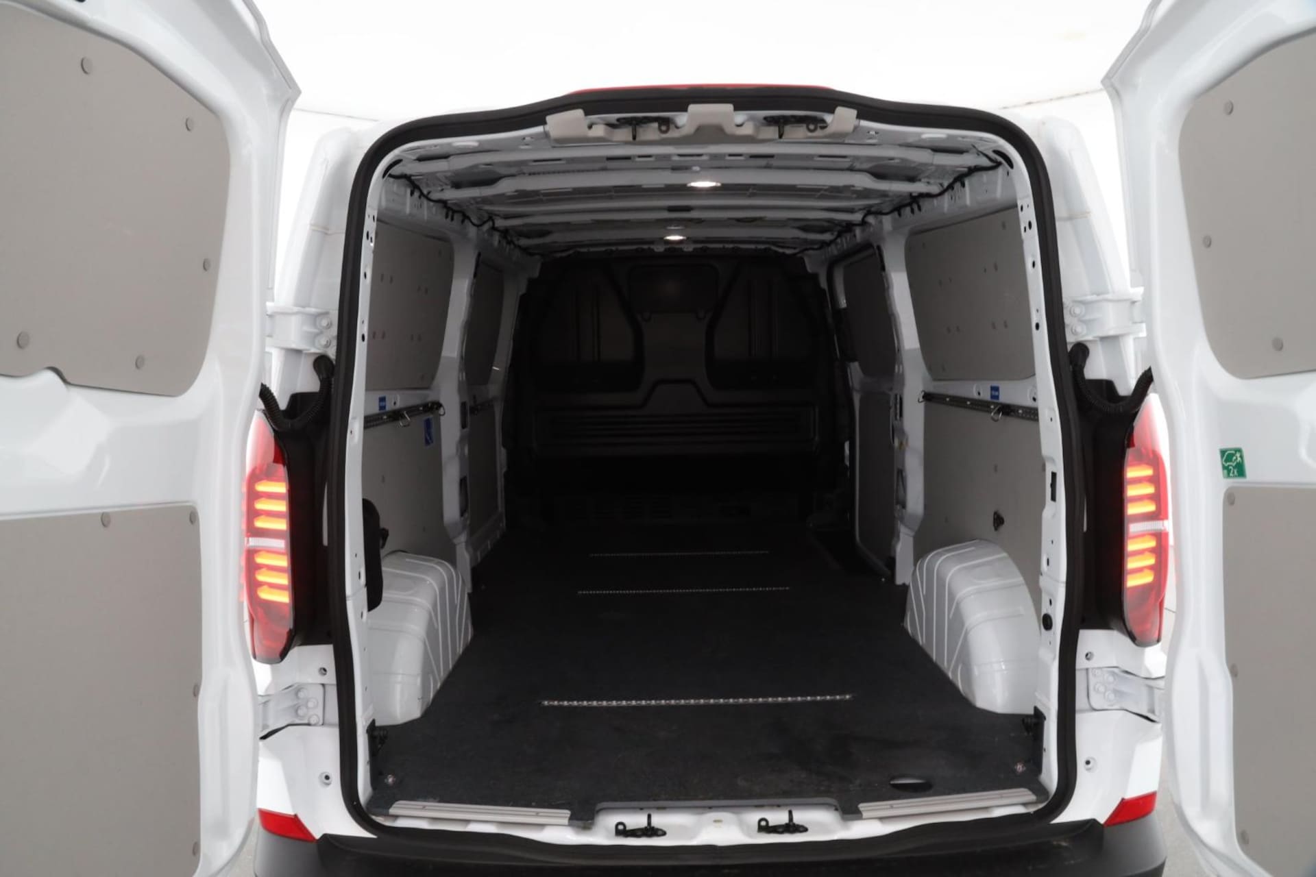 Volkswagen Transporter Kasten langer Radstand