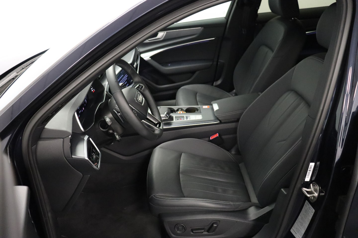 Bild über Audi A6 Avant advanced 45 TDI quattro S tronic - für weitere Informationen kontaktieren Sie den Audi Partner