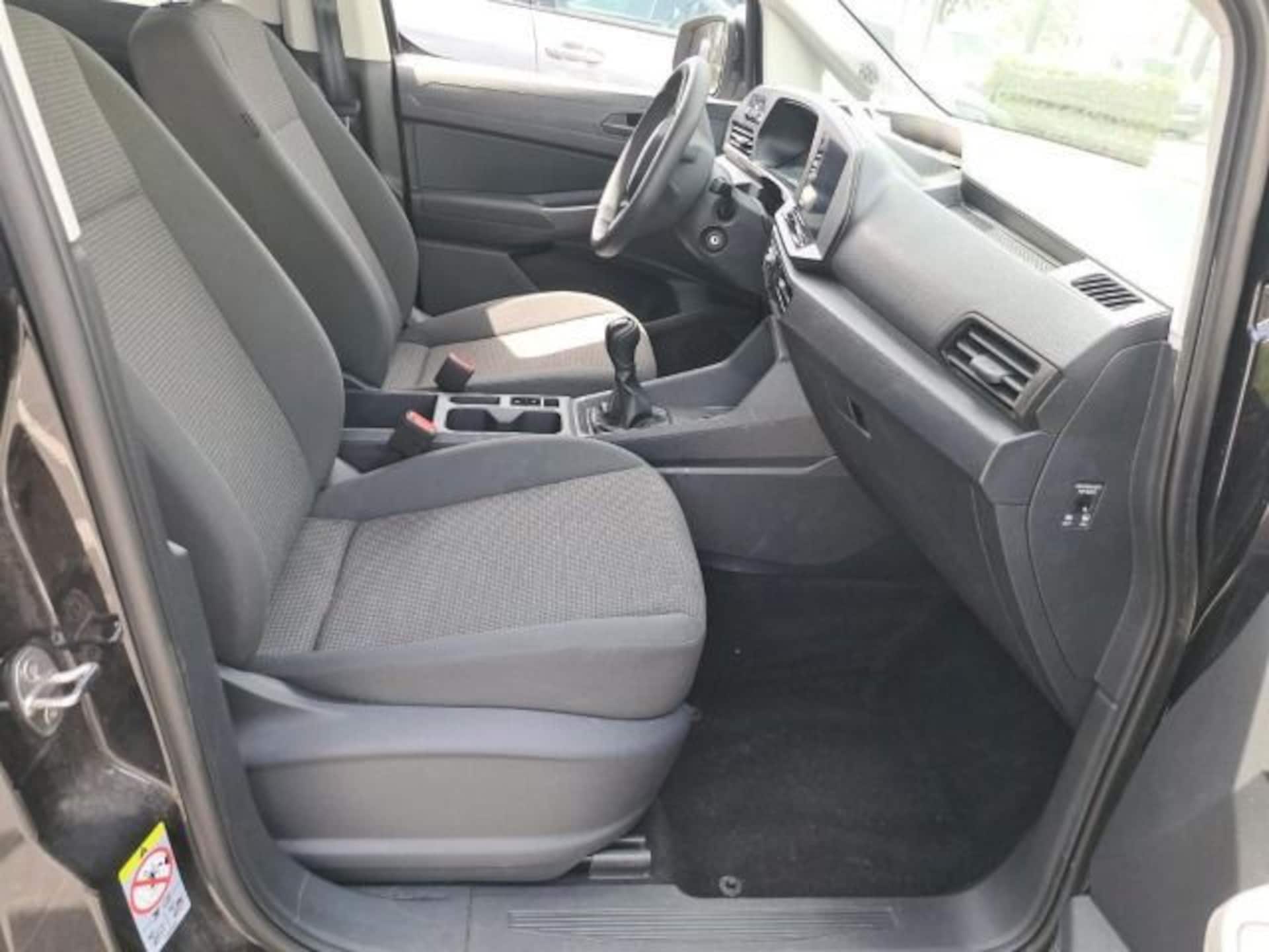 Volkswagen Caddy Maxi Basis-Modell