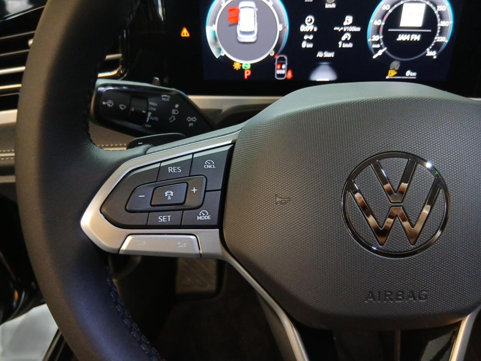 Volkswagen Passat – Bild 13