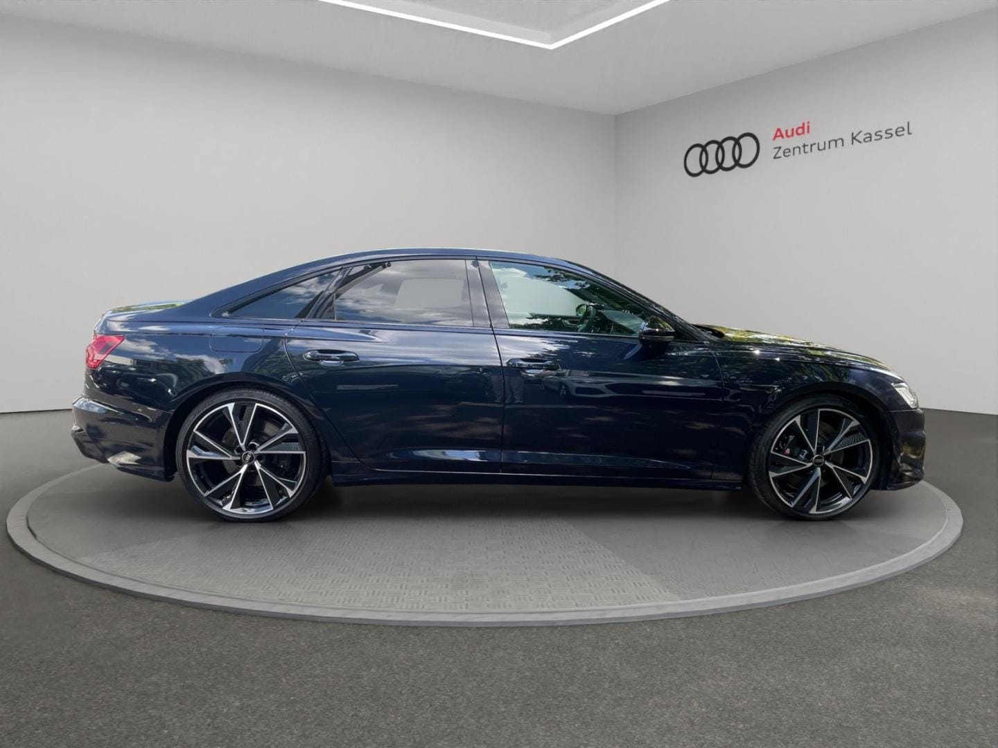 Bild über Audi S6 Limousine TDI quattro tiptronic - für weitere Informationen kontaktieren Sie den Audi Partner
