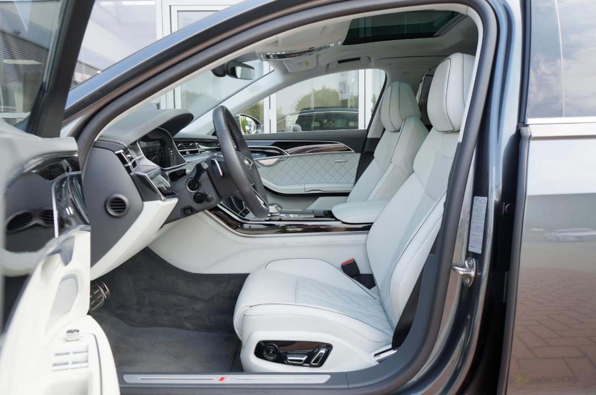 Audi A8 Lang
