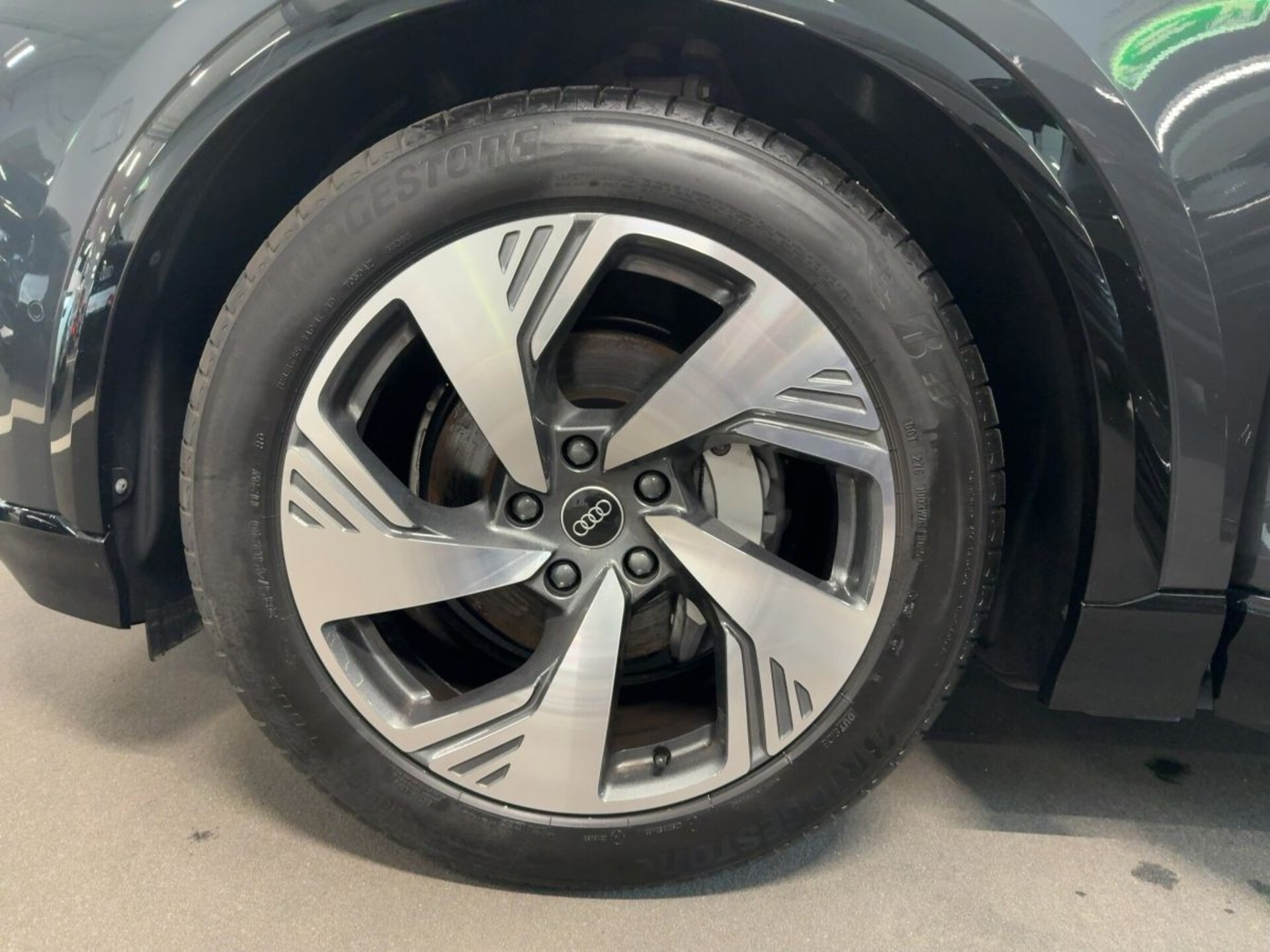 Audi Q6 SUV e-tron