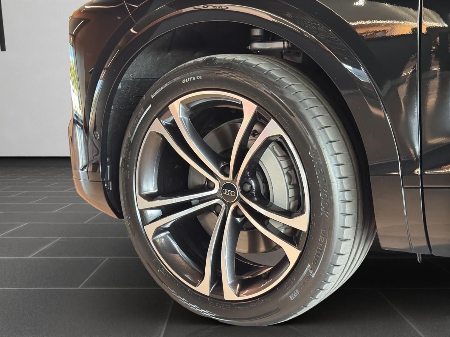 Bild über Audi Q7 SUV TDI quattro 220 kW tiptronic - für weitere Informationen kontaktieren Sie den Audi Partner