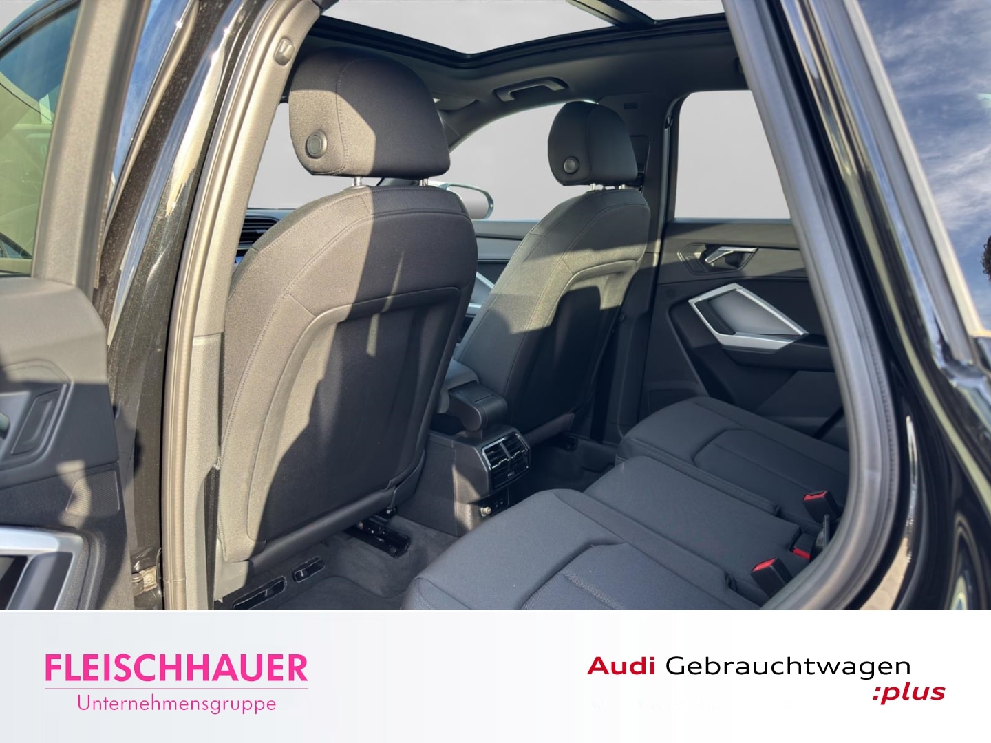 Bild über Audi Q3 TFSI 110 kW S tronic - für weitere Informationen kontaktieren Sie den Audi Partner