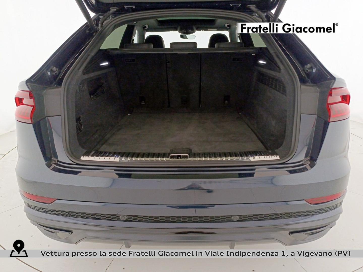 Image about Audi Q8 Sport 50 TDI quattro 210 kW (286 CV) tiptronic