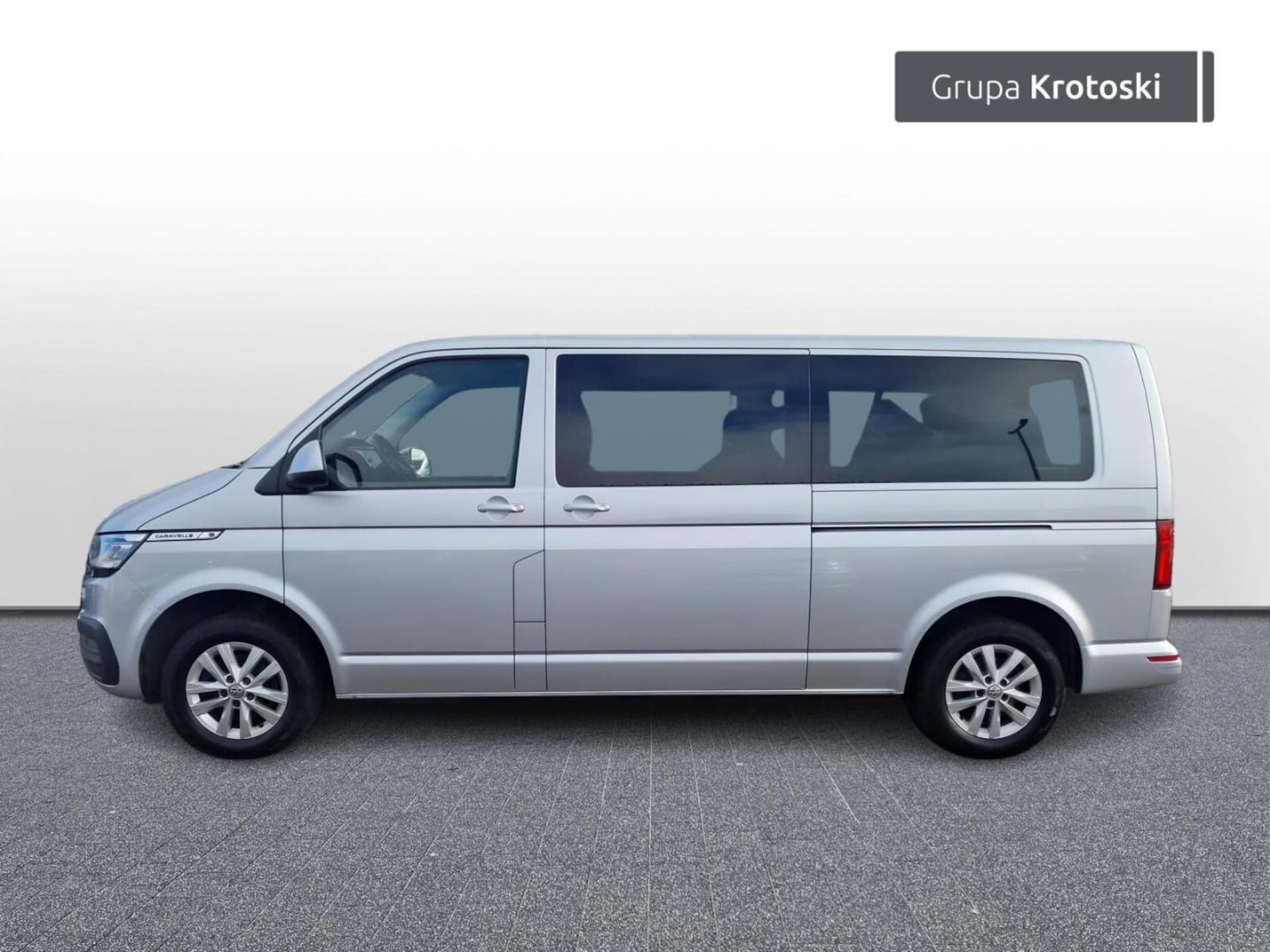 Volkswagen Caravelle 6.1 długi roztaw osi SE