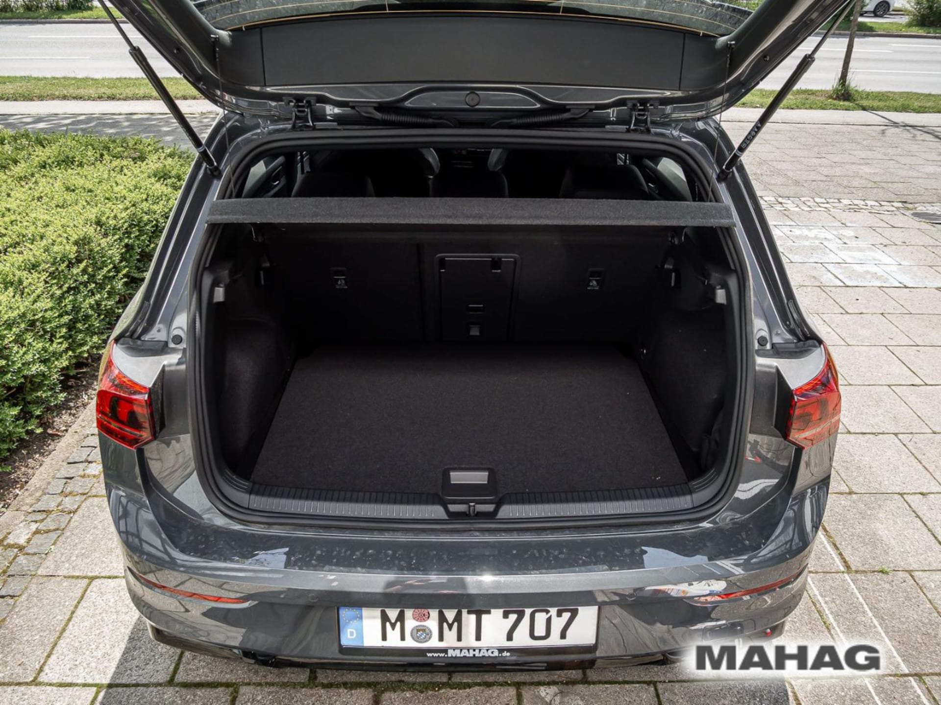 Volkswagen Golf R-Line