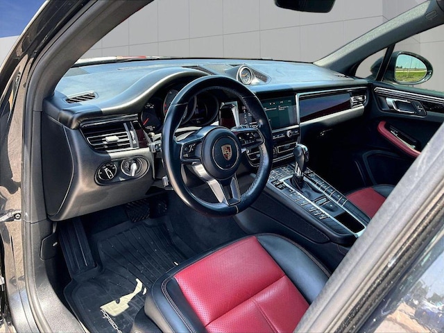 2020 Porsche Macan