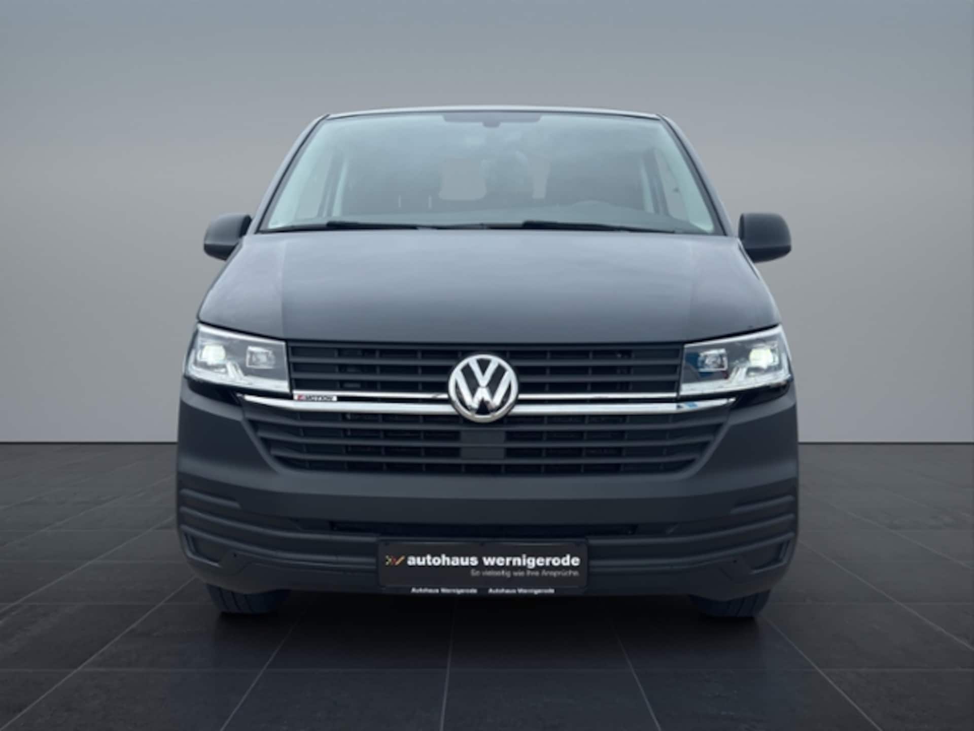 Volkswagen T6.1 Transporter Kasten langer Radstand