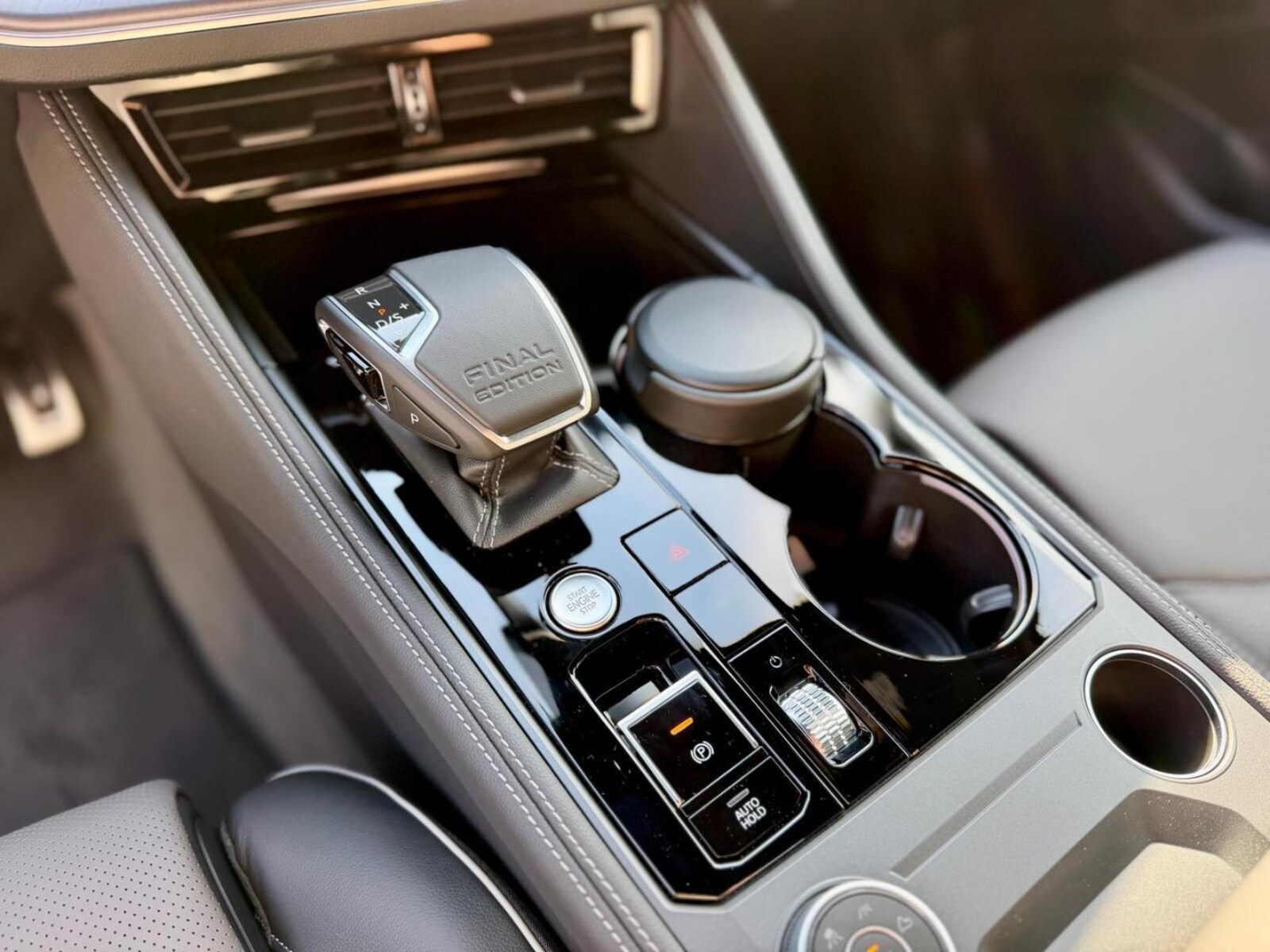 Volkswagen Touareg – Bild 16