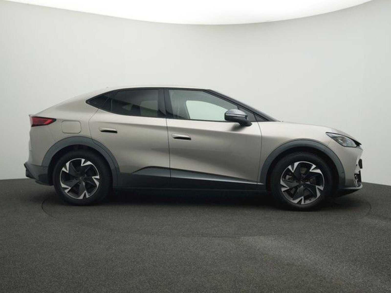 CUPRA Tavascan – Bild 7