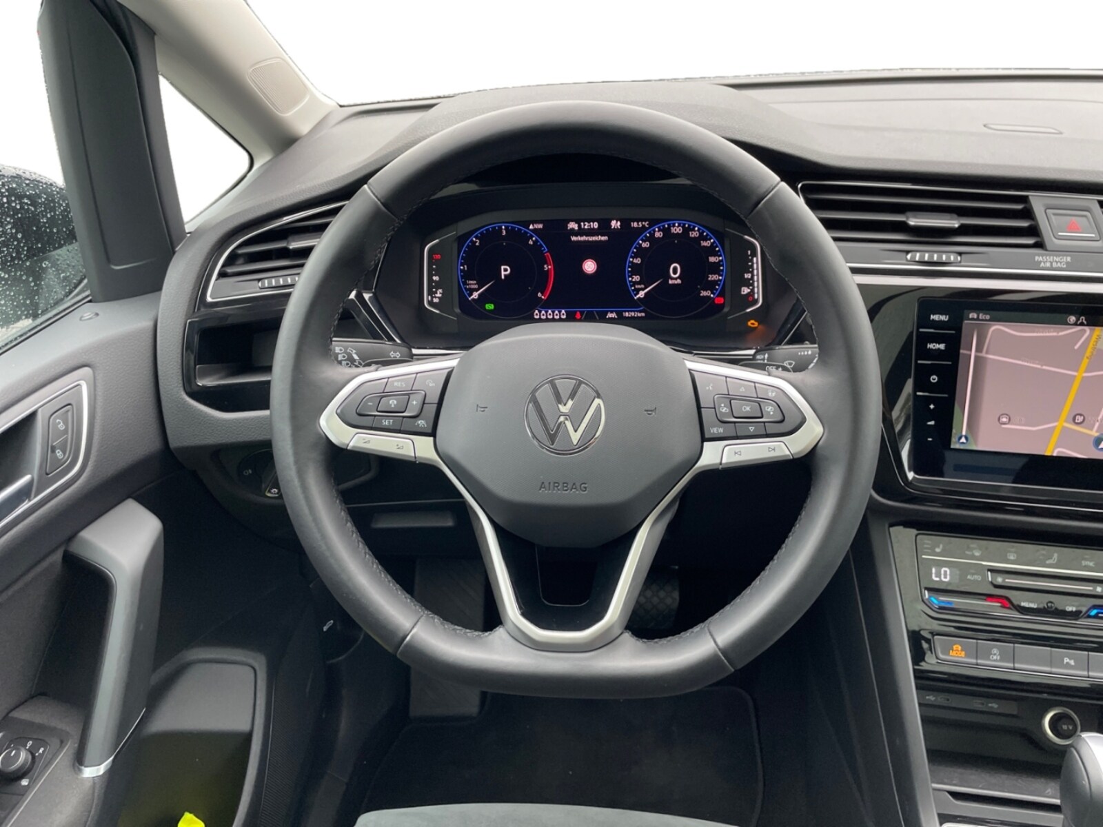 Volkswagen Touran – Bild 12