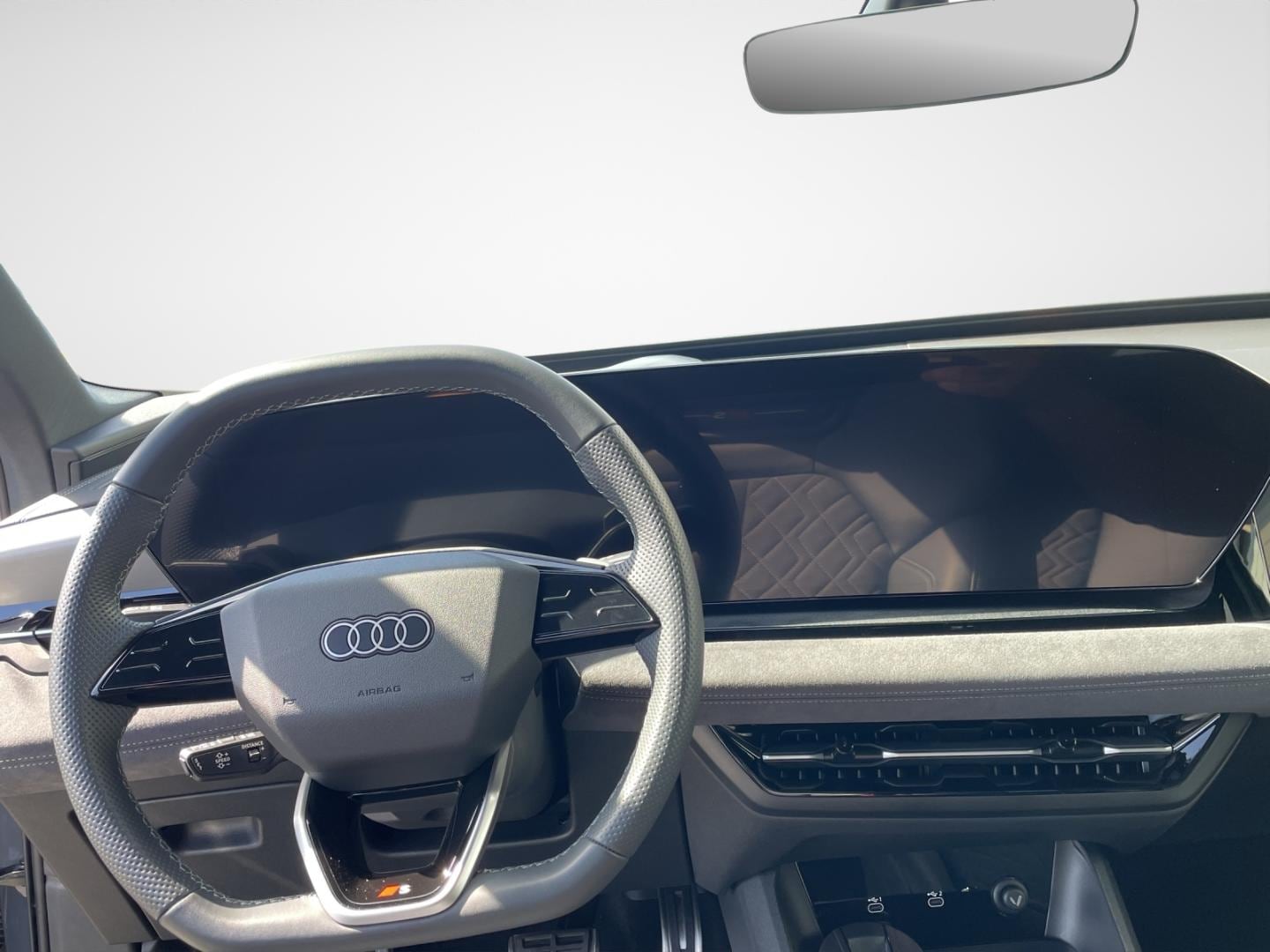 Bild über Audi SQ6 Sportback e-tron e-tron quattro - für weitere Informationen kontaktieren Sie den Audi Partner