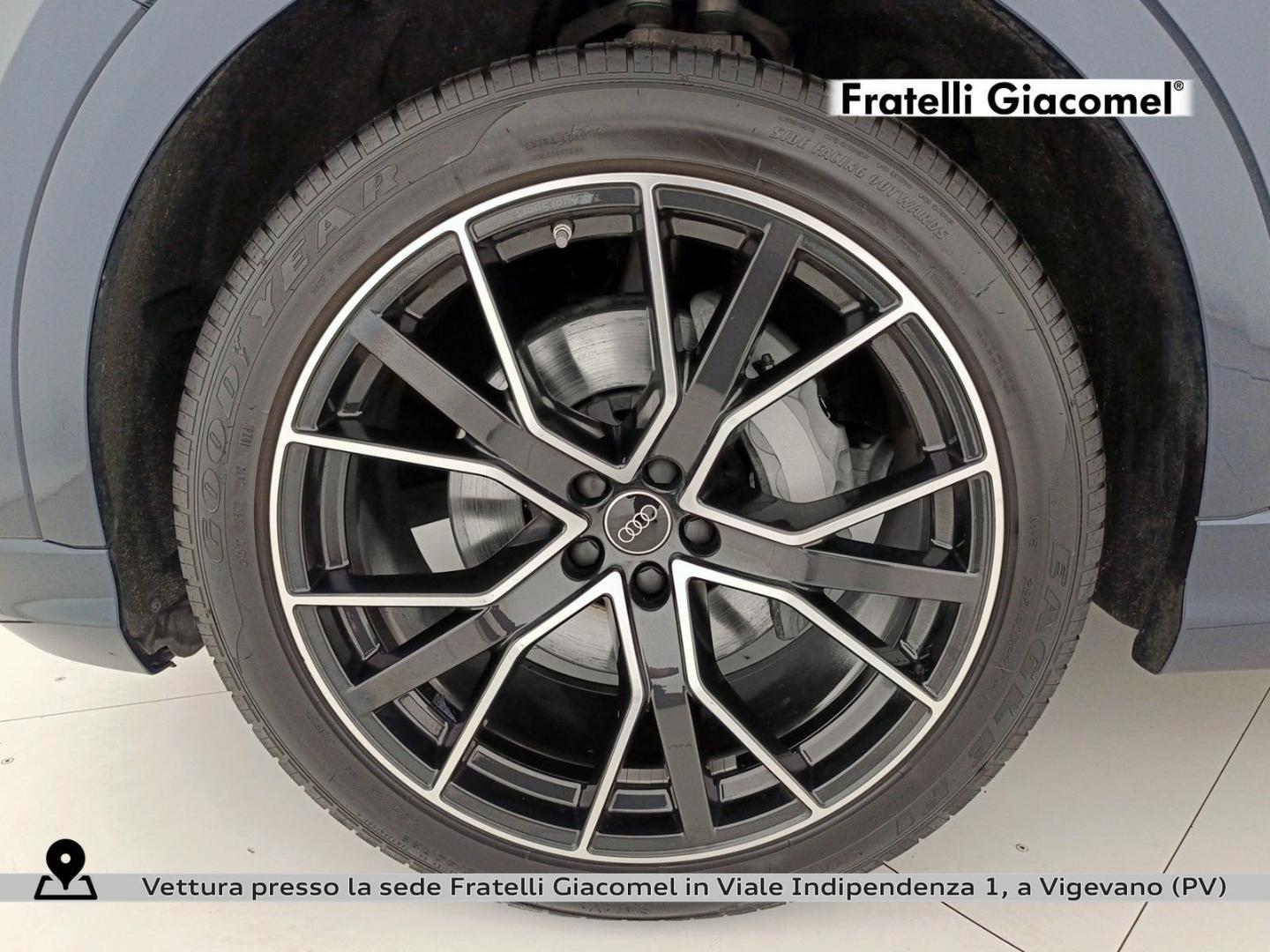 Image about Audi Q8 Sport 50 TDI quattro 210 kW (286 CV) tiptronic