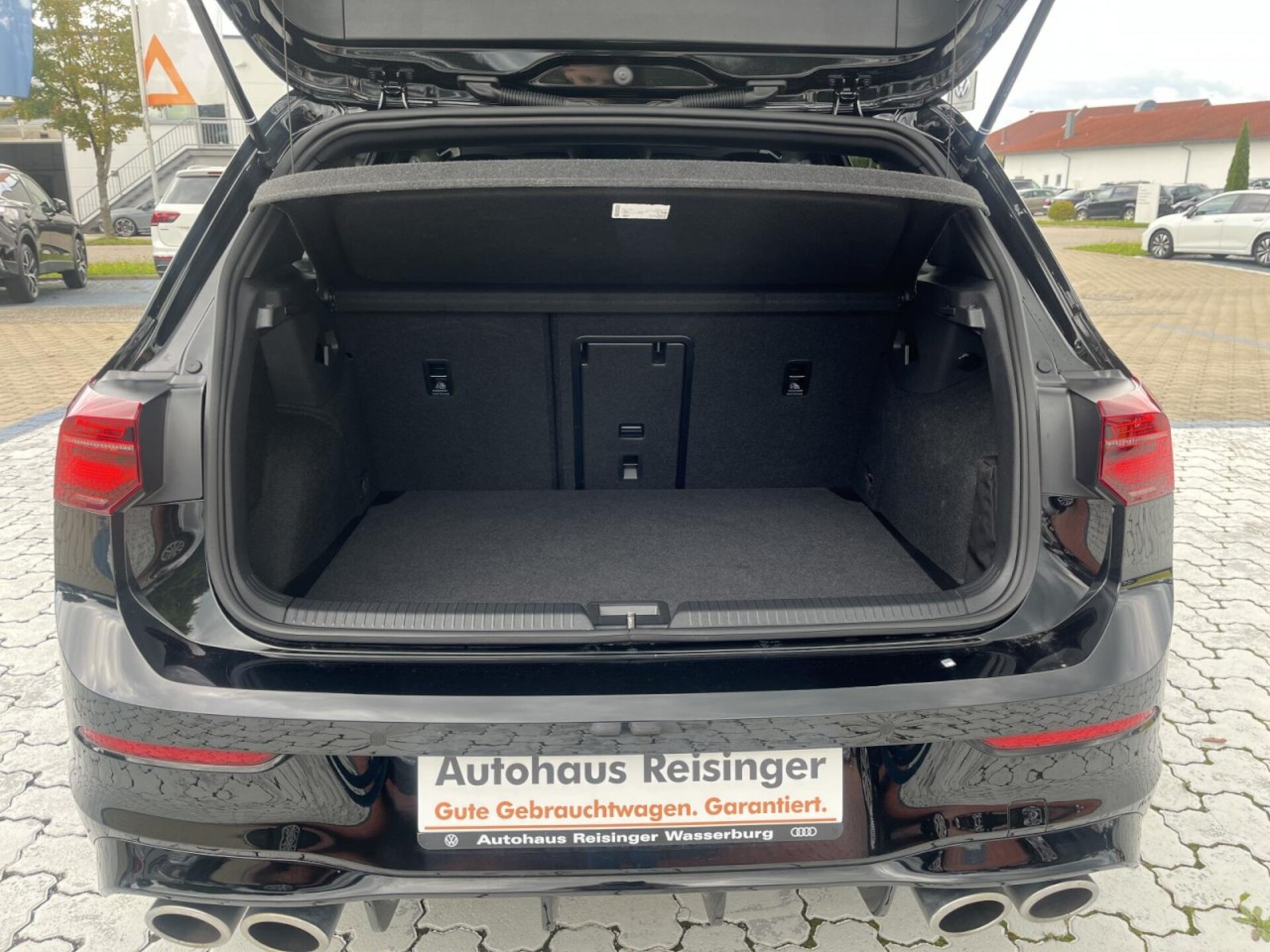 Volkswagen Golf R