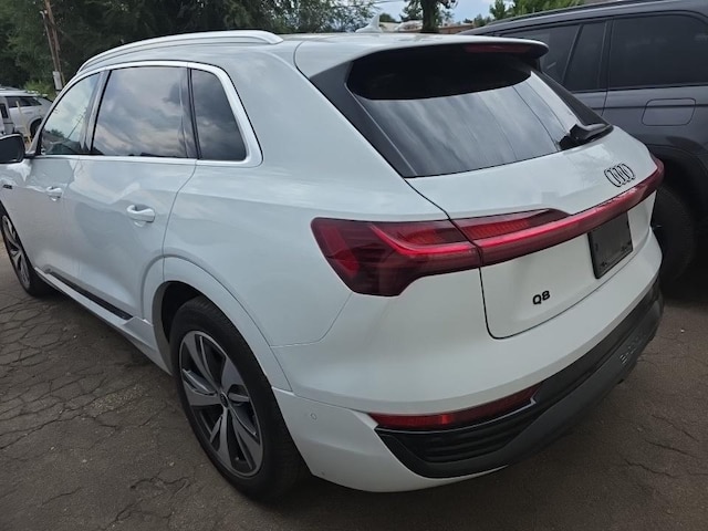2024 Audi Q8 e-tron