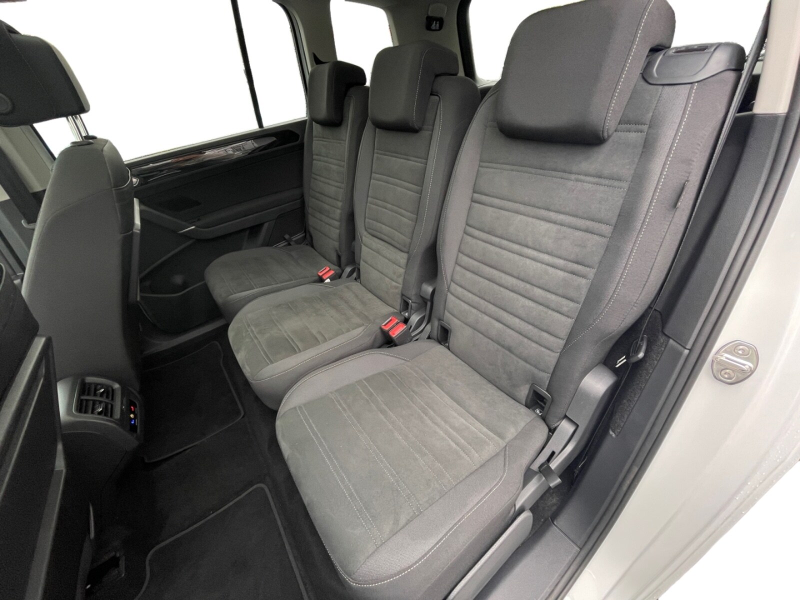 Volkswagen Touran – Bild 13