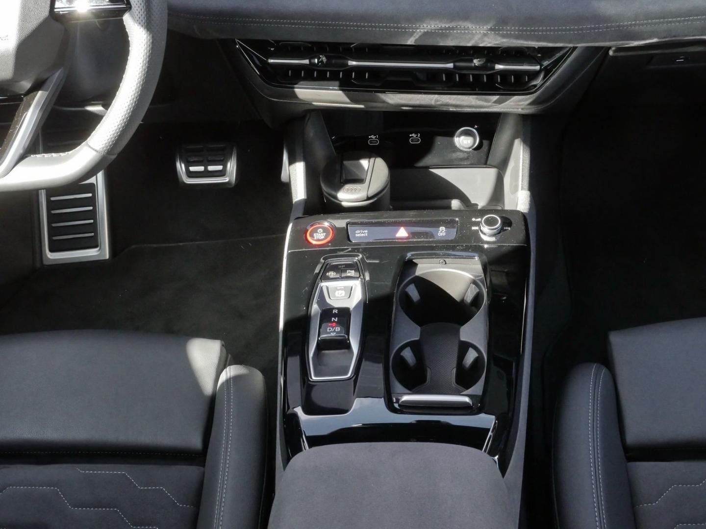 Bild über Audi S6 Avant e-tron e-tron quattro 370 kW - für weitere Informationen kontaktieren Sie den Audi Partner