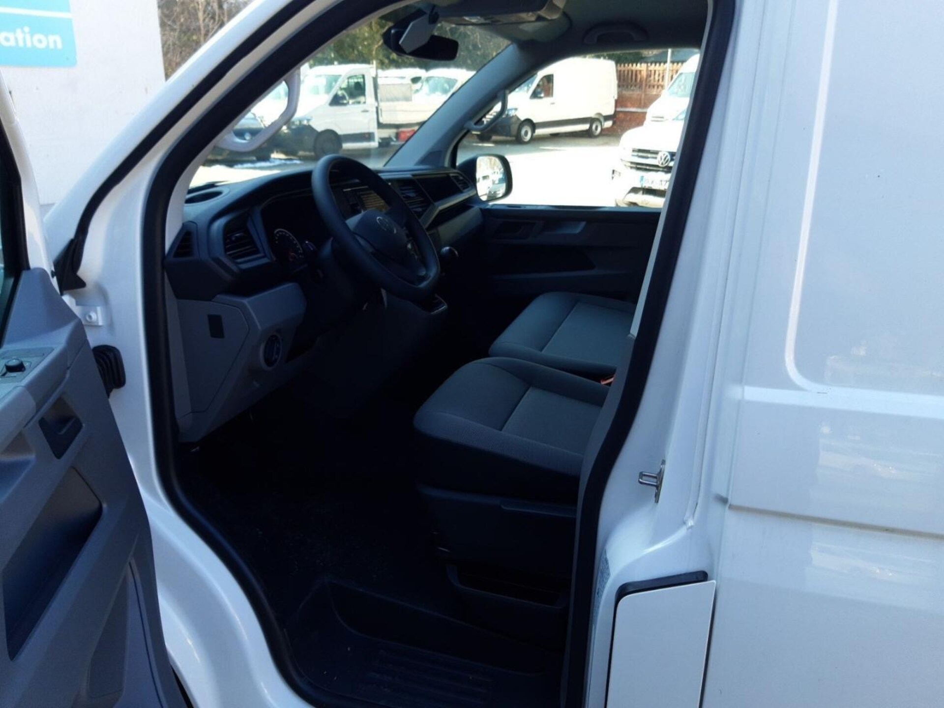 Volkswagen T6.1 Transporter Kasten kurzer Radstand