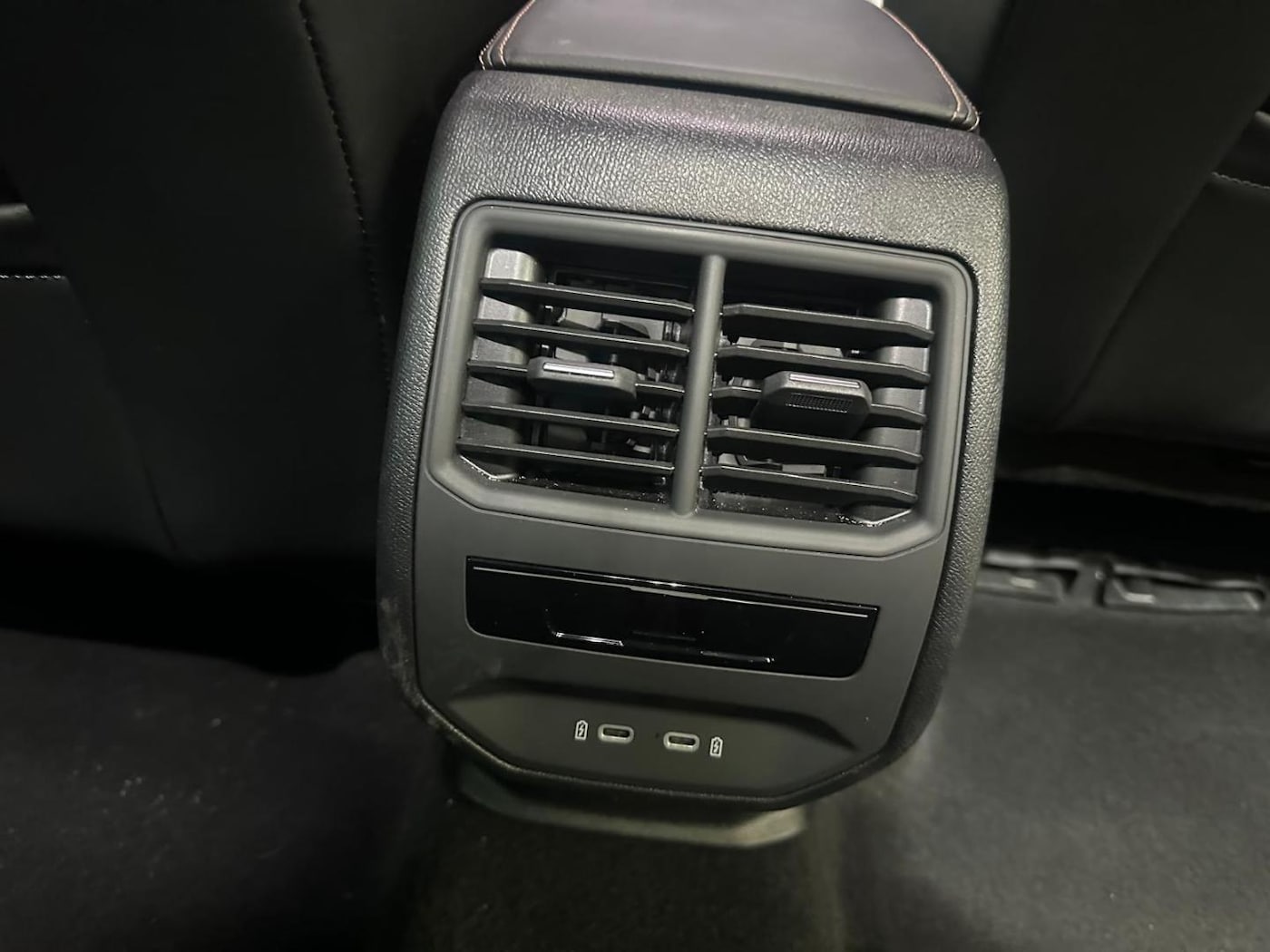 CUPRA Leon Sportstourer 1.5 eTSI DSG 110 kW (150 CV) — photo 15