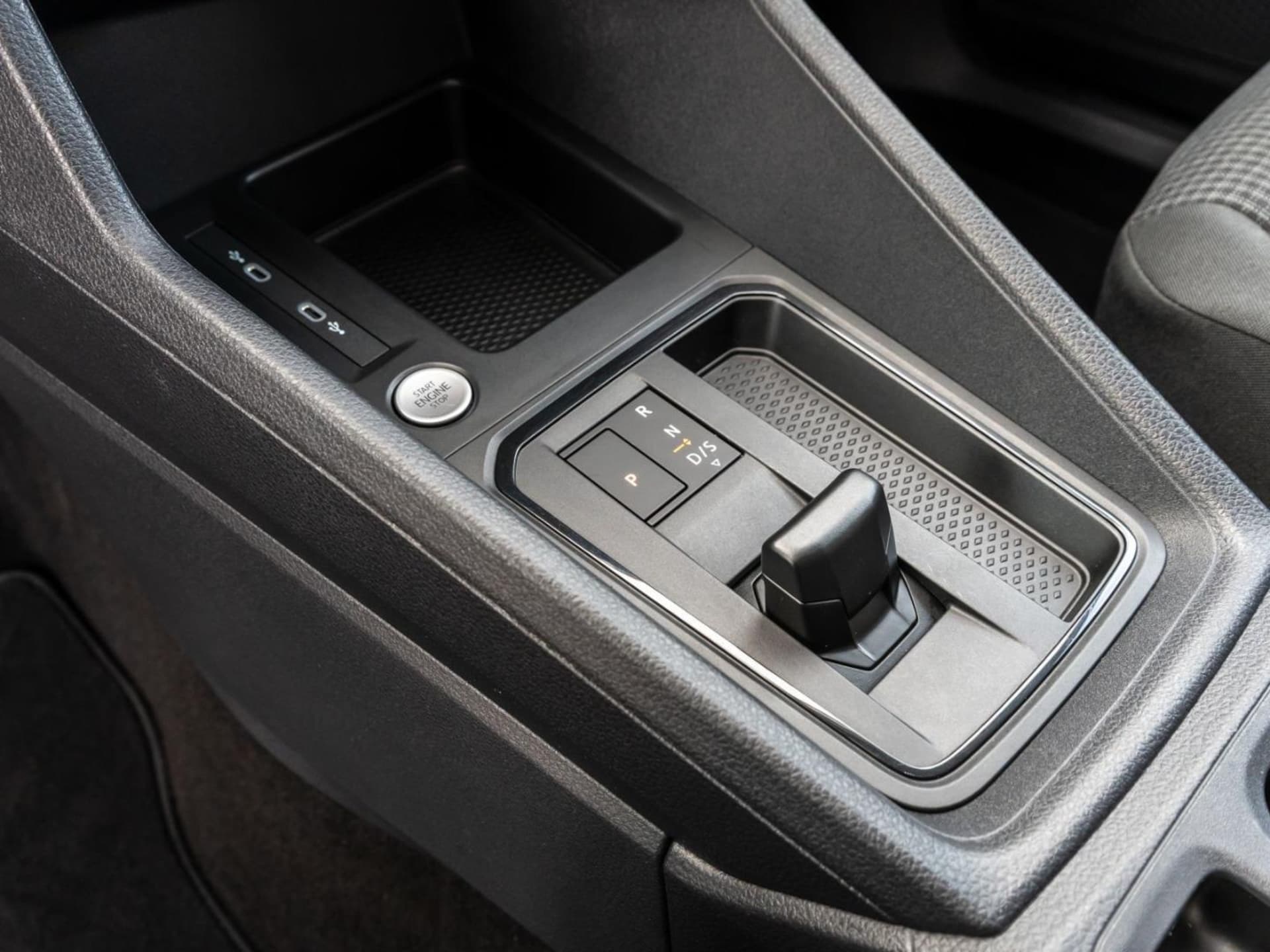 Volkswagen Caddy Basis-Modell