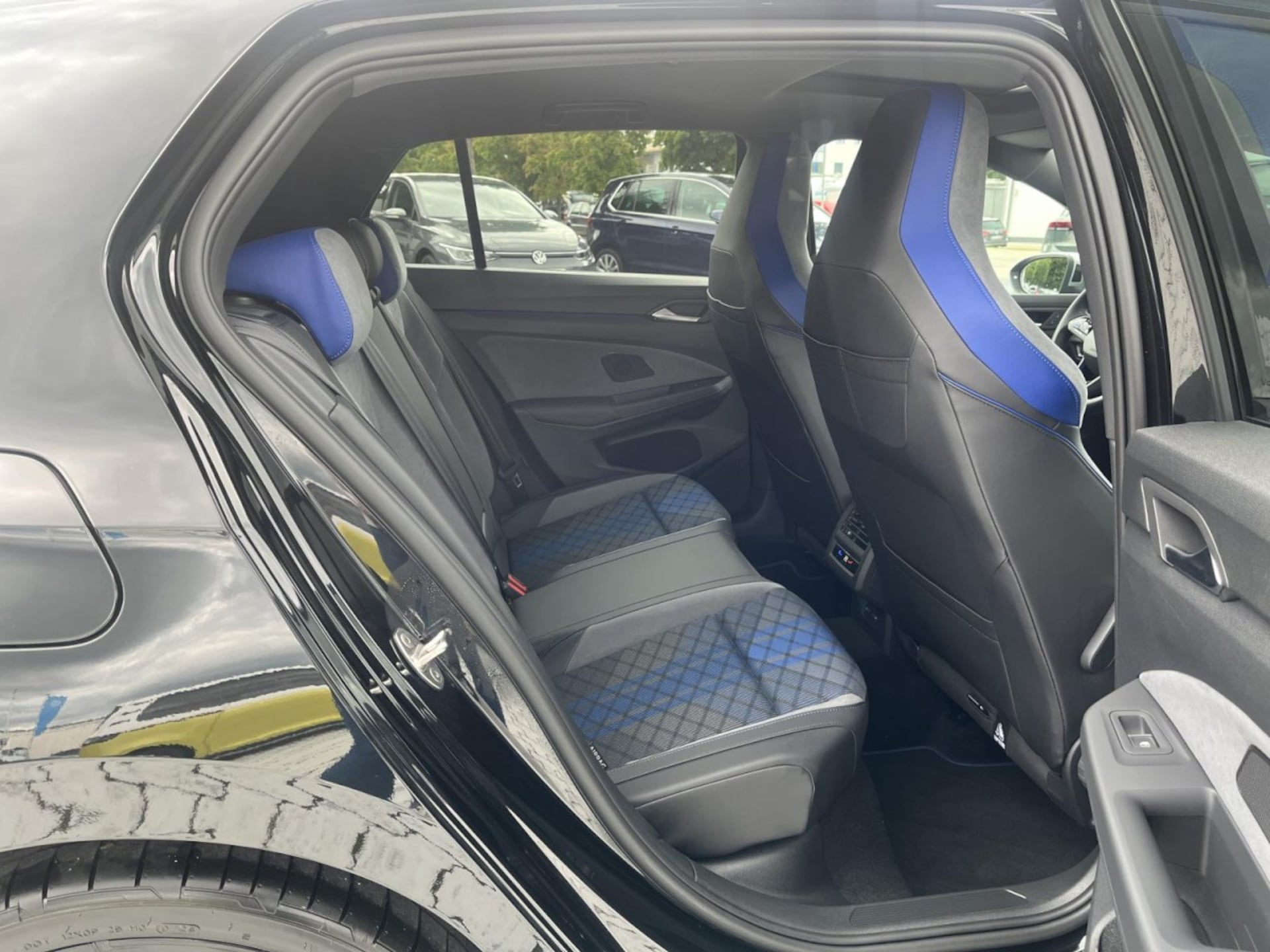 Volkswagen Golf R