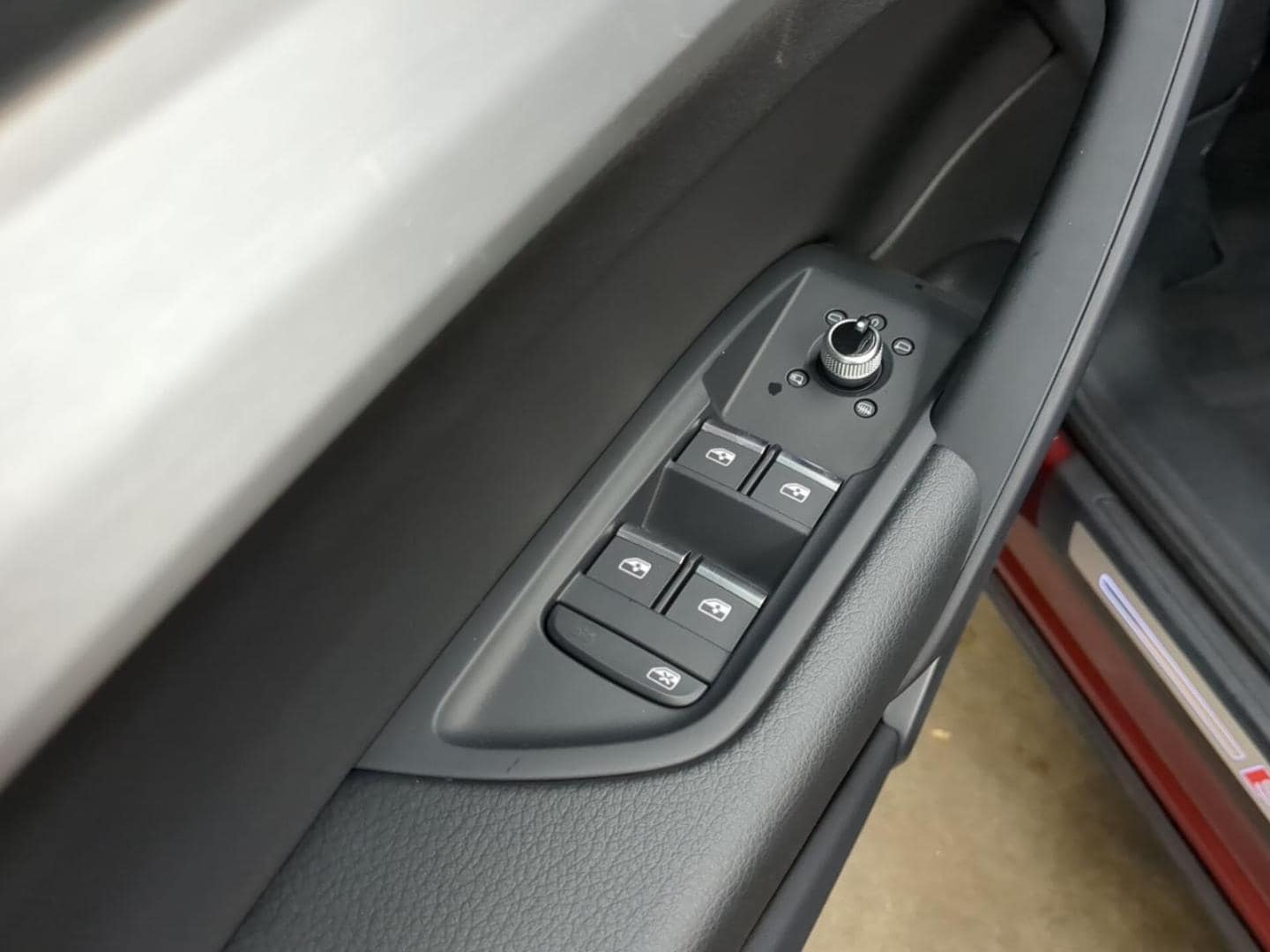 Bild über Audi Q5 TFSI e 50 TFSI e quattro S tronic - für weitere Informationen kontaktieren Sie den Audi Partner