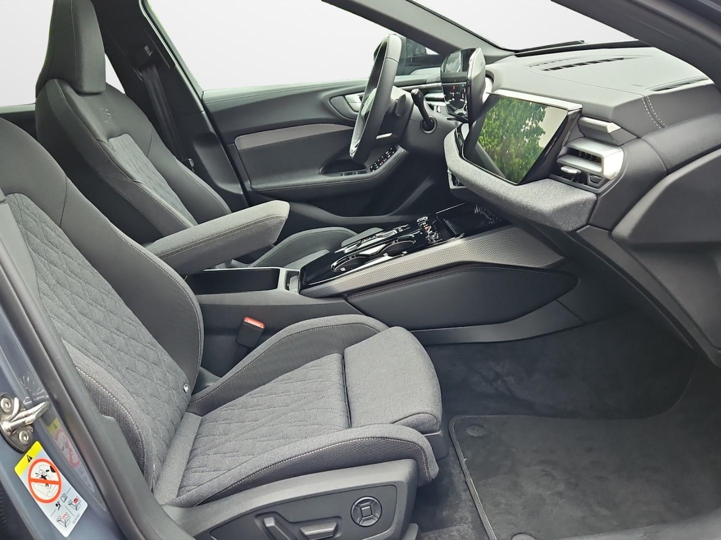 Bild über Audi A5 Avant TFSI quattro S tronic - für weitere Informationen kontaktieren Sie den Audi Partner