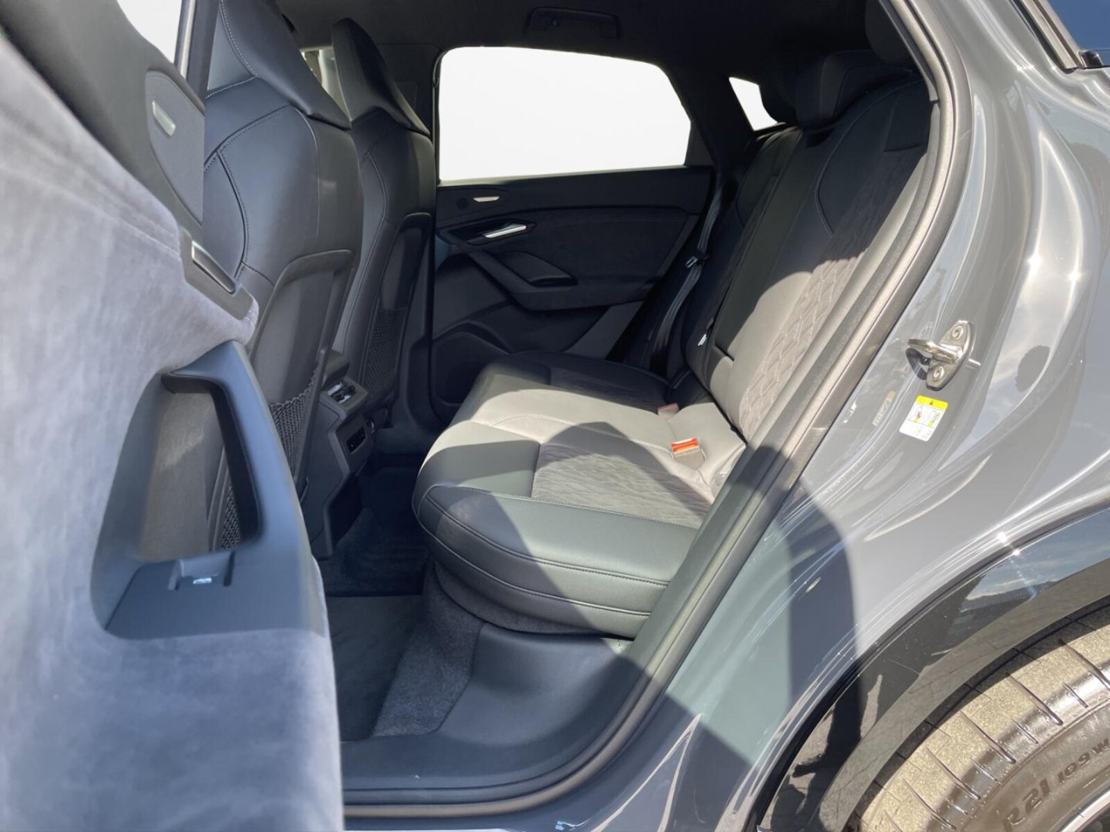 Audi SQ6 Sportback e-tron – Bild 11