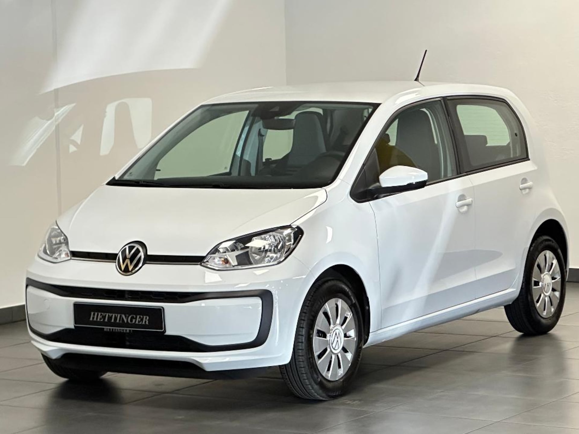 Volkswagen up! move up!