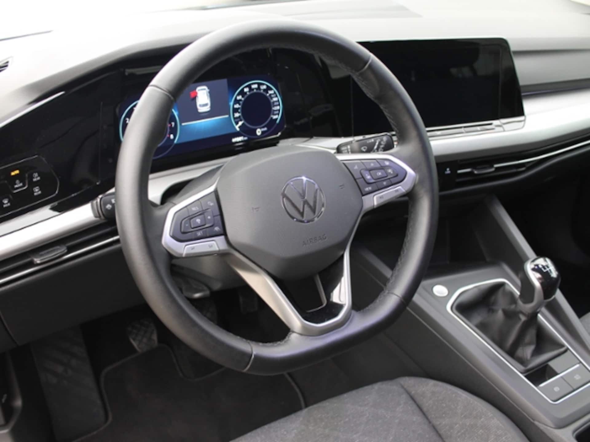 Volkswagen Golf Variant Life