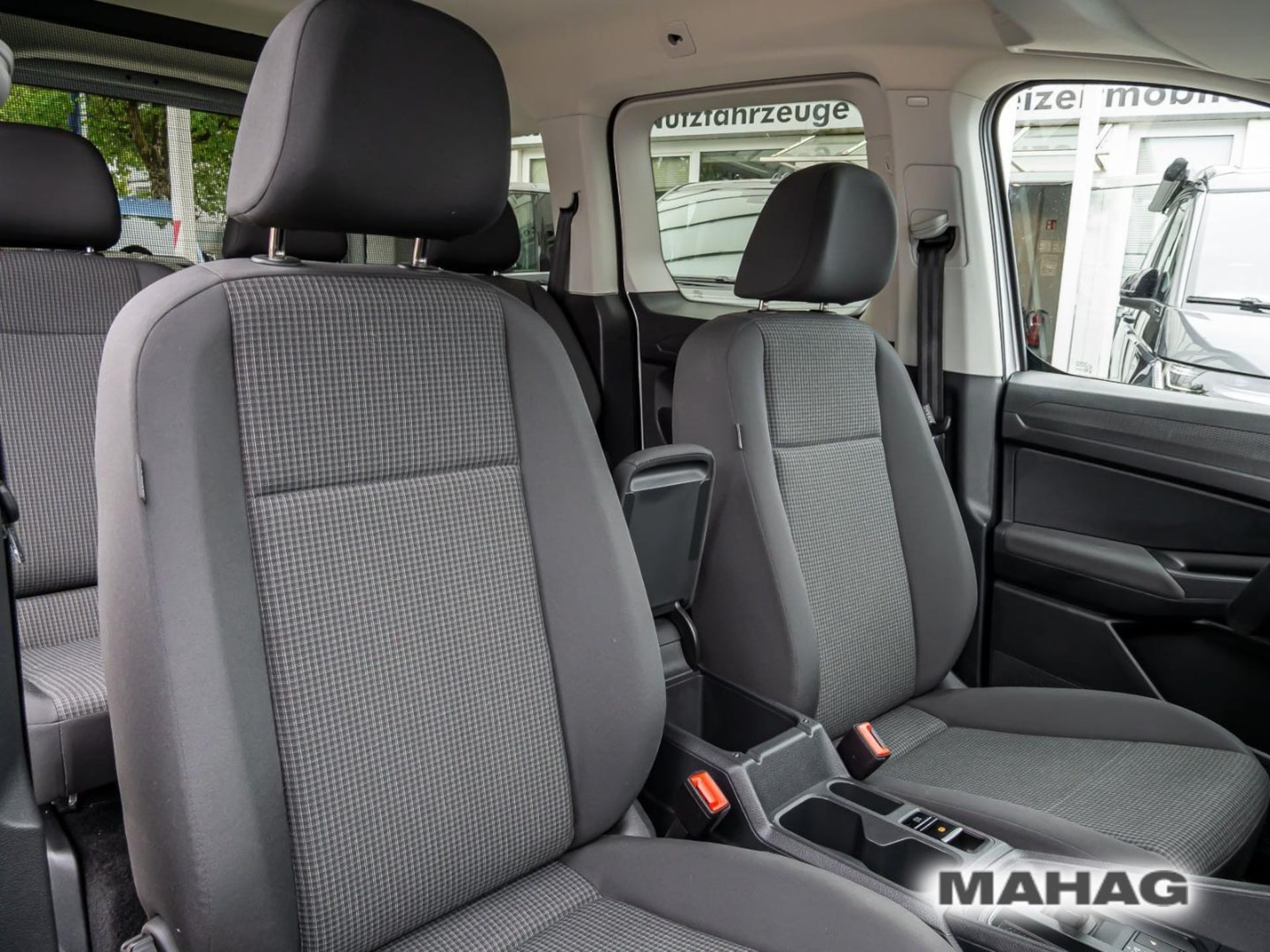 Volkswagen Caddy Basis-Modell