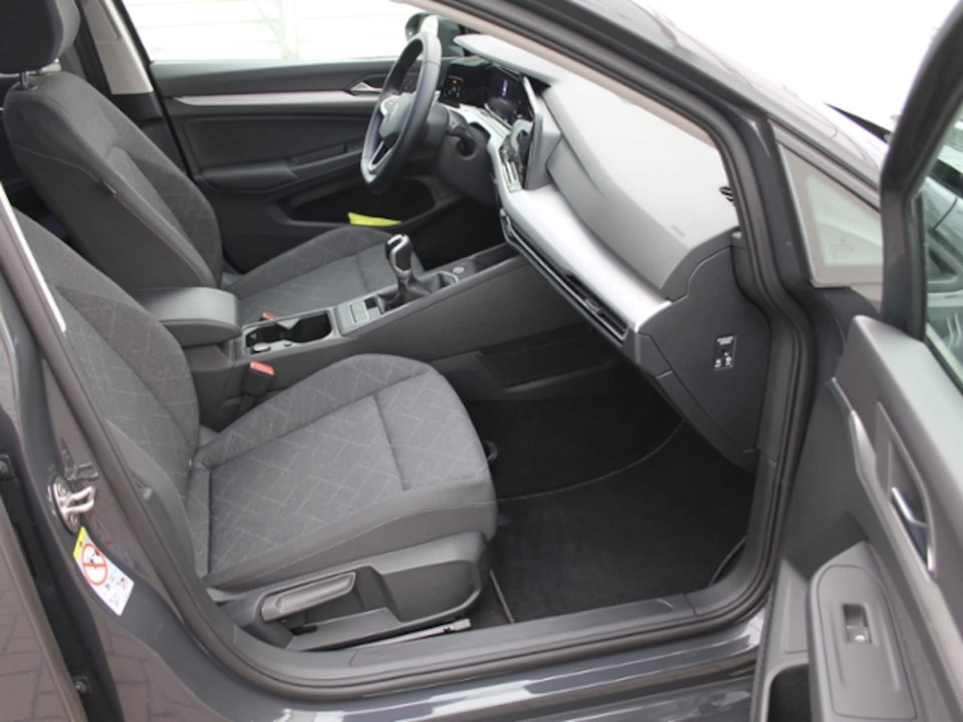 Volkswagen Golf Variant Life