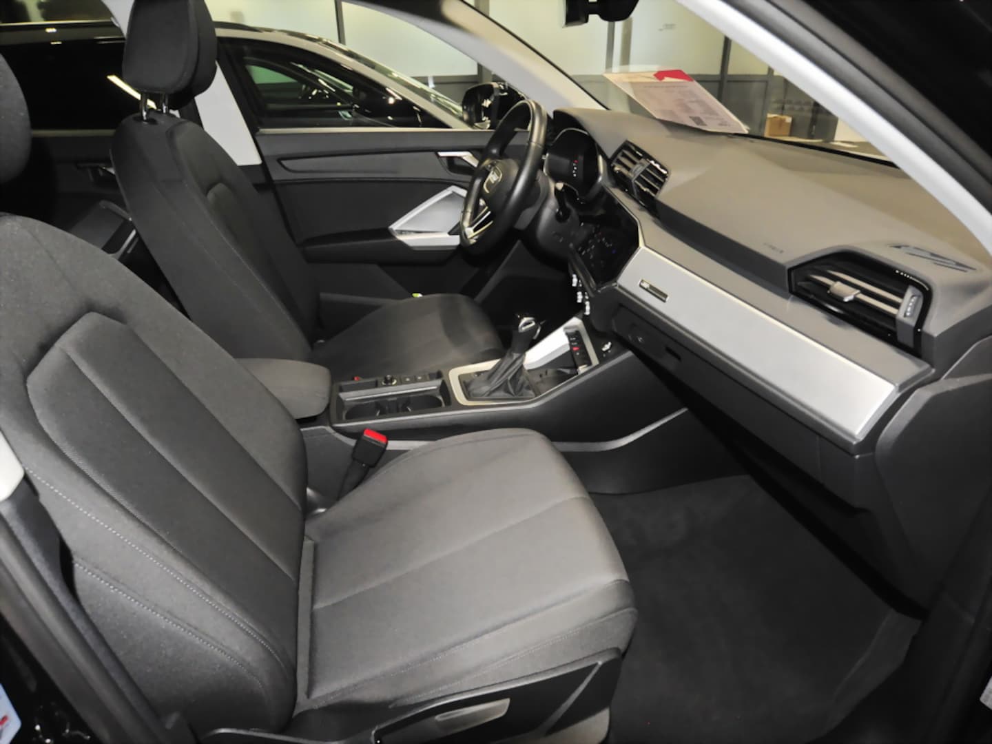 Bild über Audi Q3 35 TFSI S tronic - für weitere Informationen kontaktieren Sie den Audi Partner