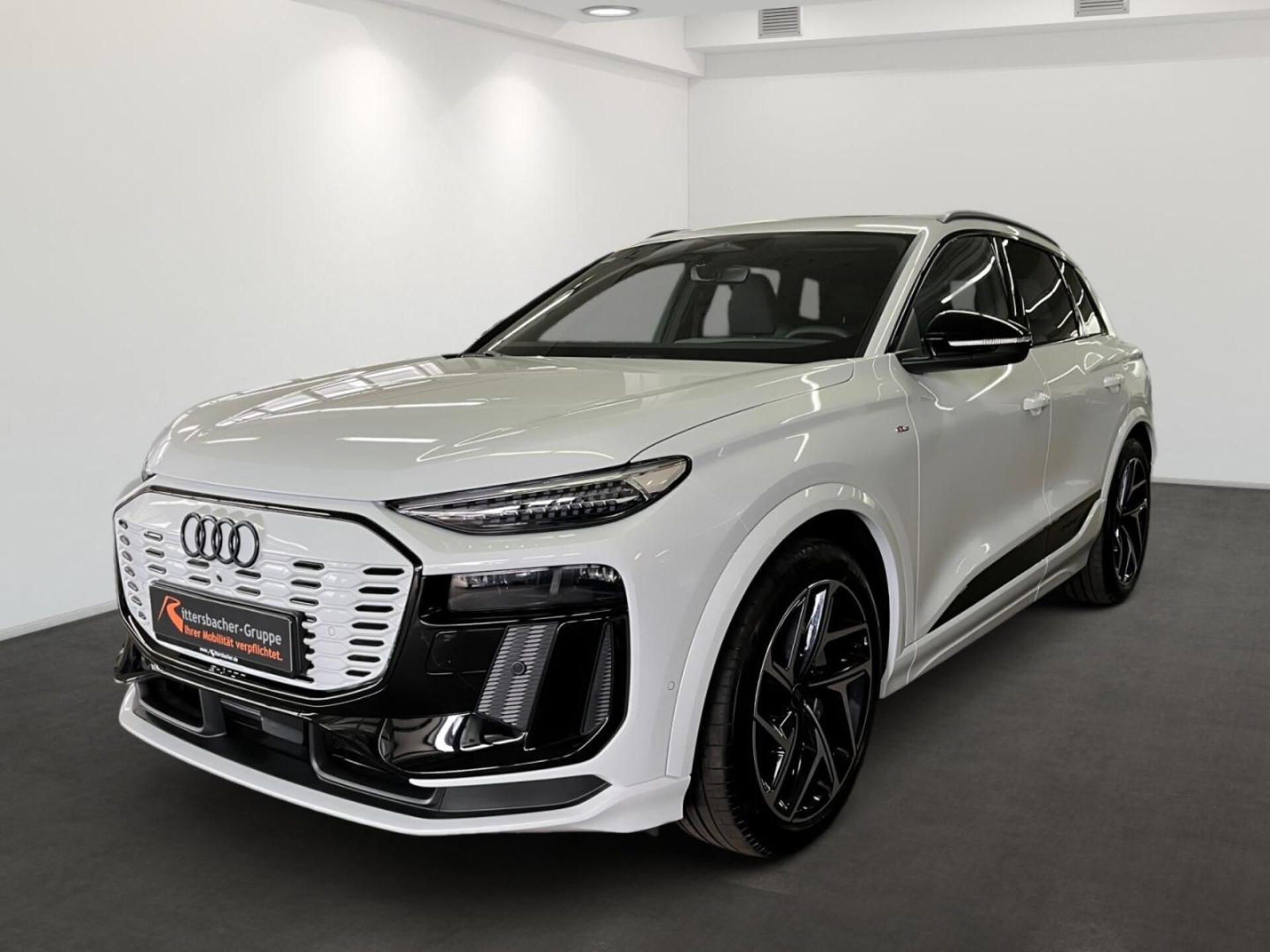 Audi Q6 SUV e-tron