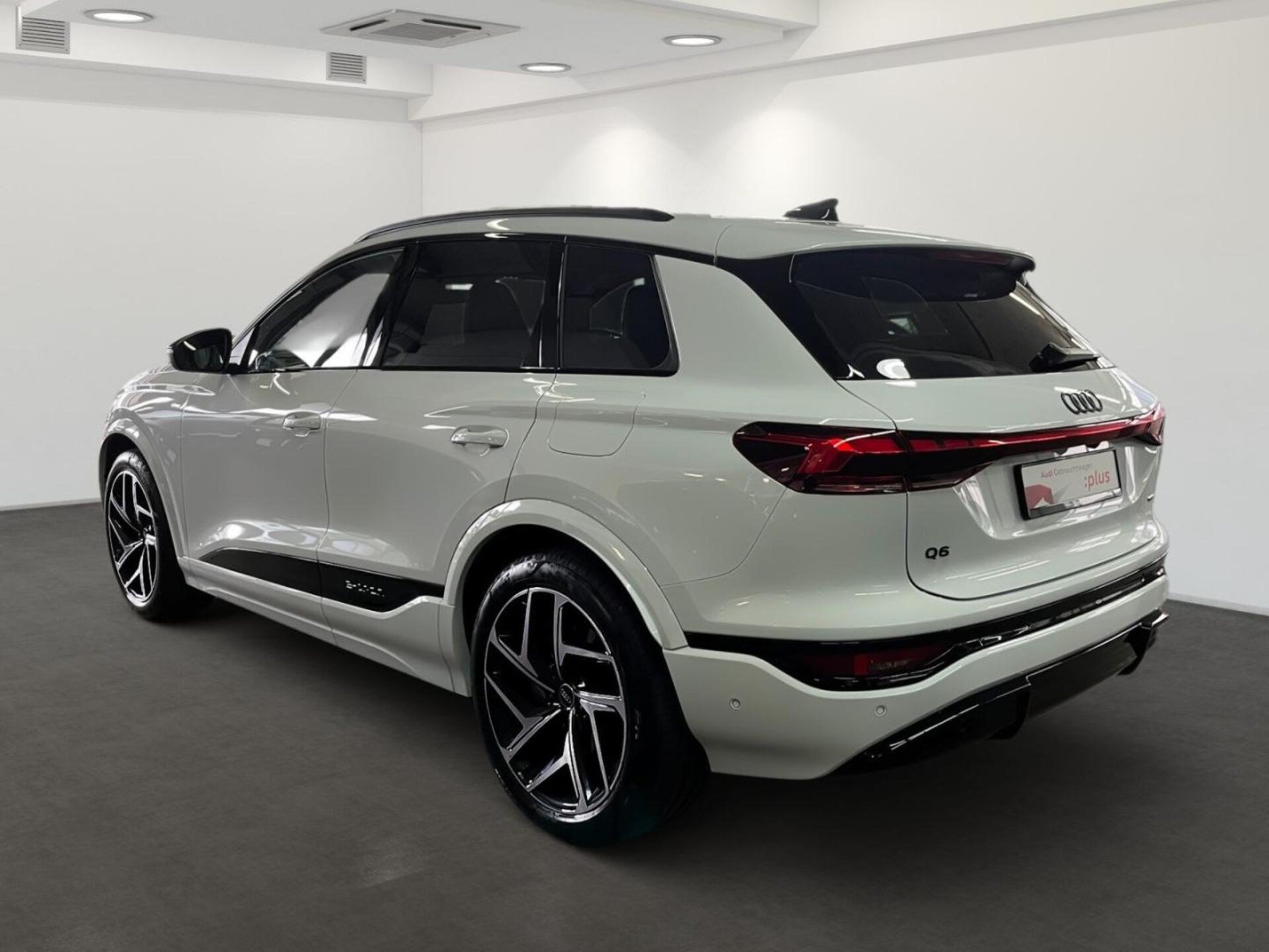Audi Q6 SUV e-tron