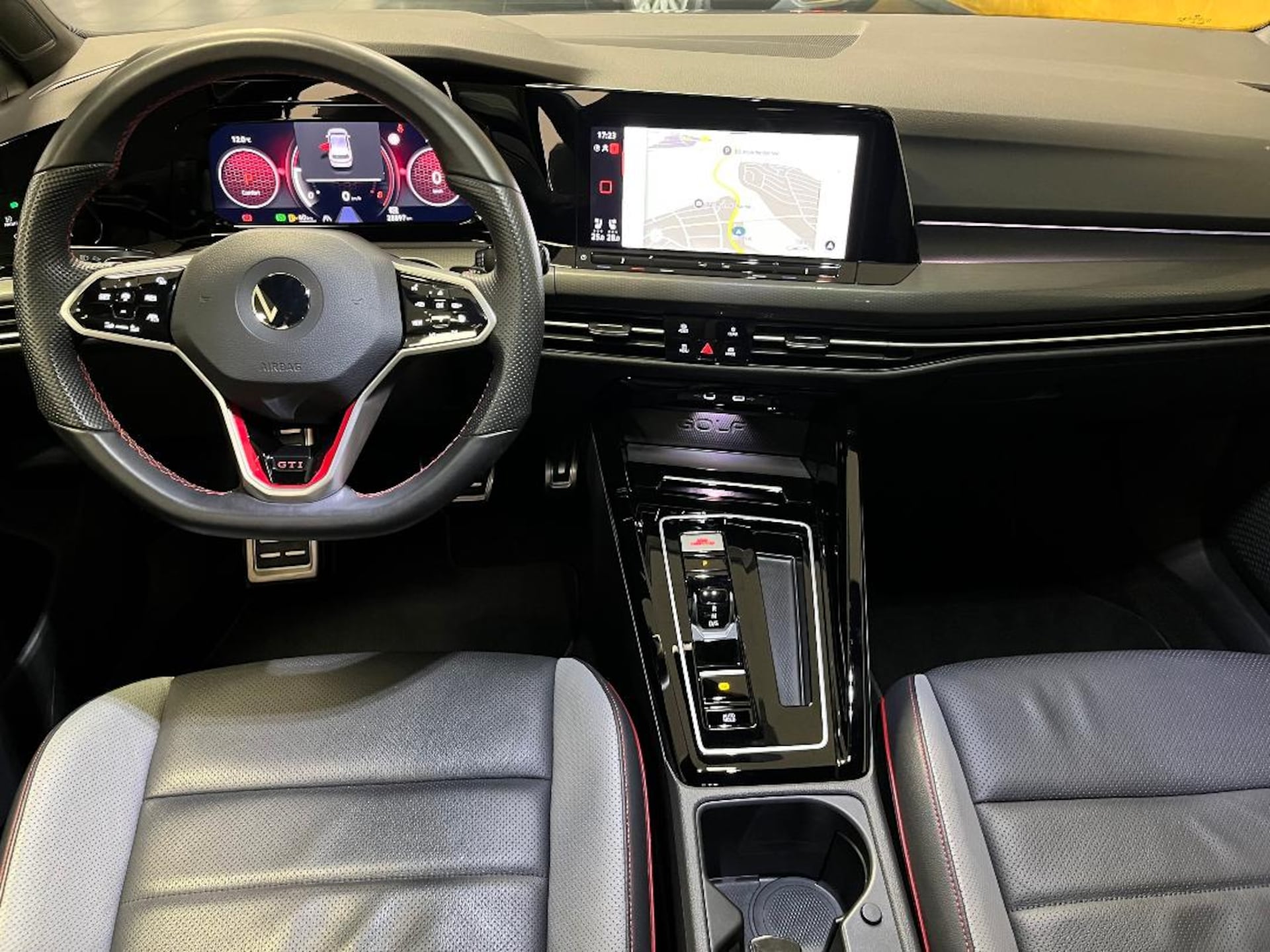 Volkswagen Golf GTI