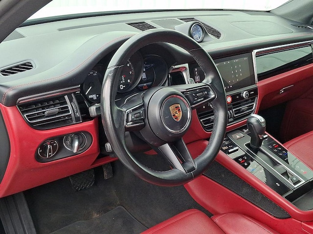 2023 Porsche Macan