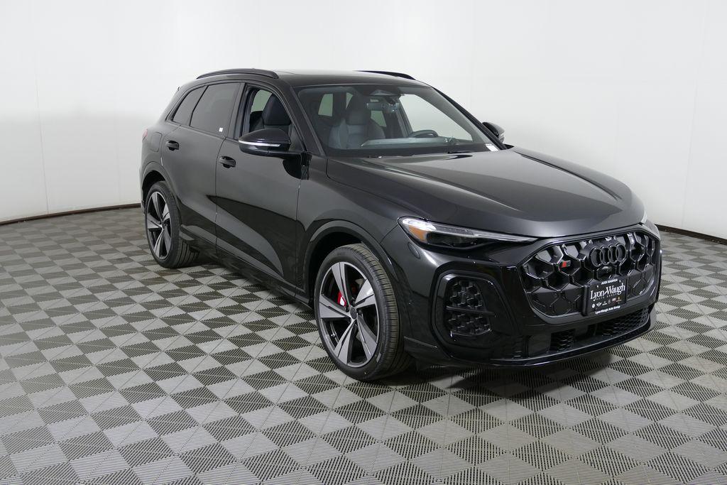 2025 Audi Q5 45 Premium Plus's photo