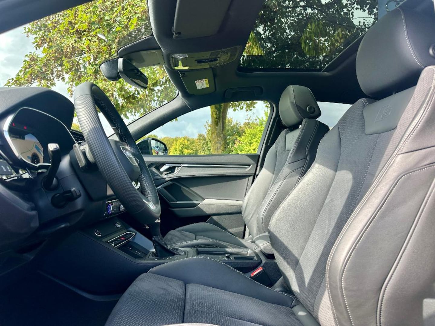 Bild über Audi Q3 Sportback S line 35 TDI S tronic - für weitere Informationen kontaktieren Sie den Audi Partner