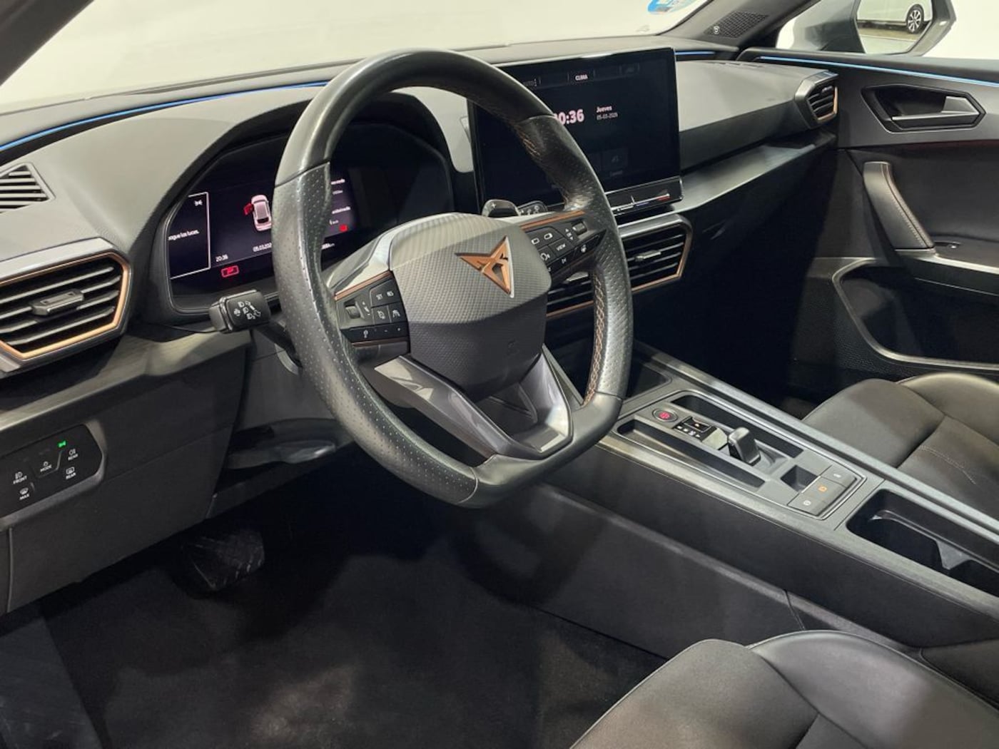 CUPRA Leon León 1.5 eTSI DSG 110 kW (150 CV) — photo 17