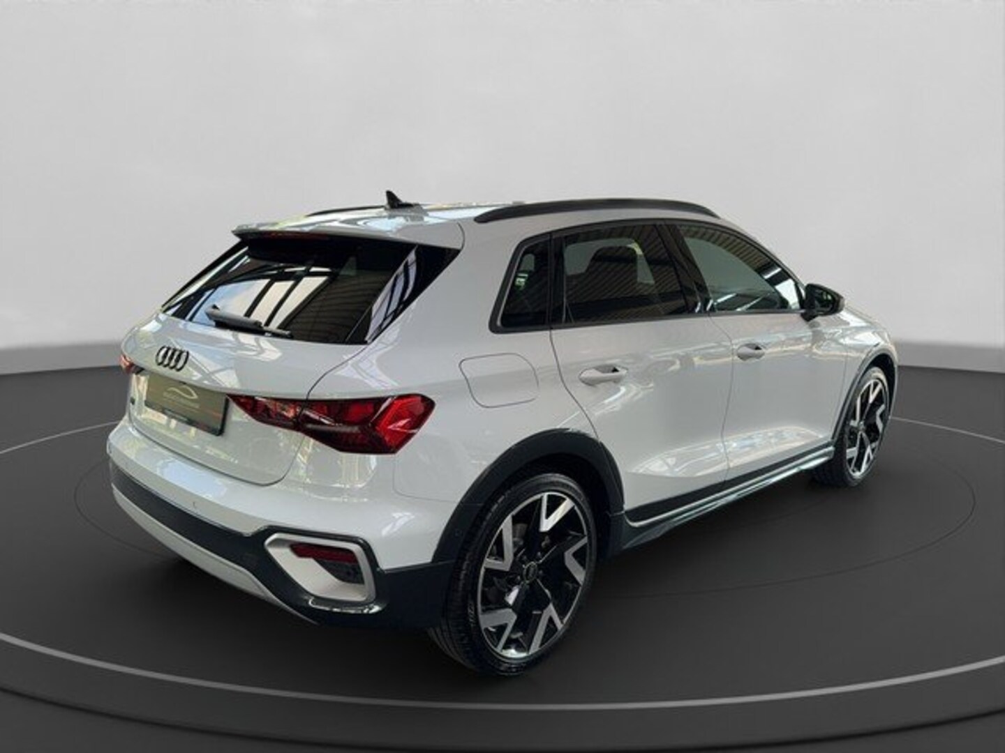 Bild über Audi A3 allstreet 35 TDI S tronic - für weitere Informationen kontaktieren Sie den Audi Partner