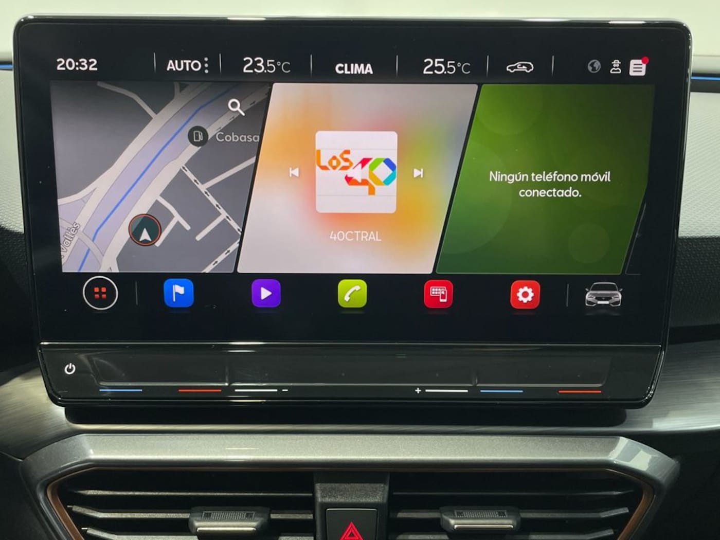 CUPRA Leon León 1.5 eTSI DSG 110 kW (150 CV) — photo 19