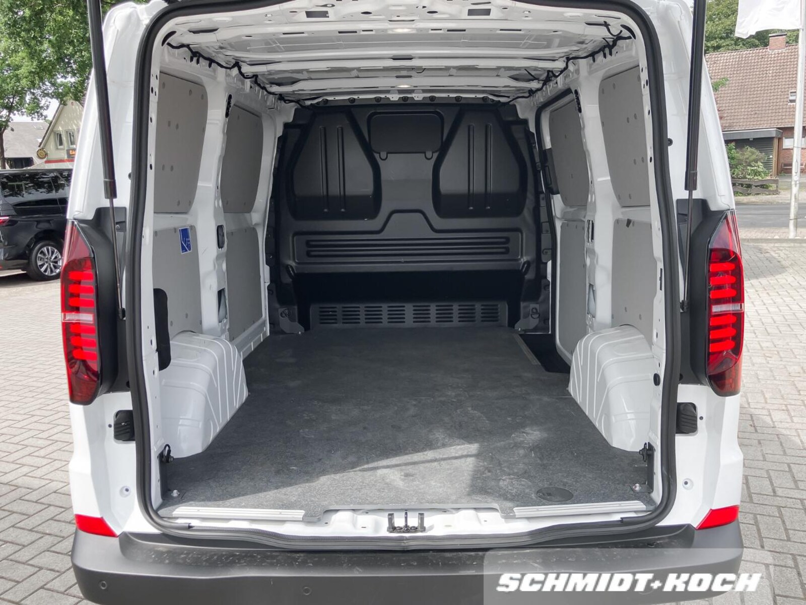 Volkswagen Transporter Kasten kurzer Radstand – Bild 11
