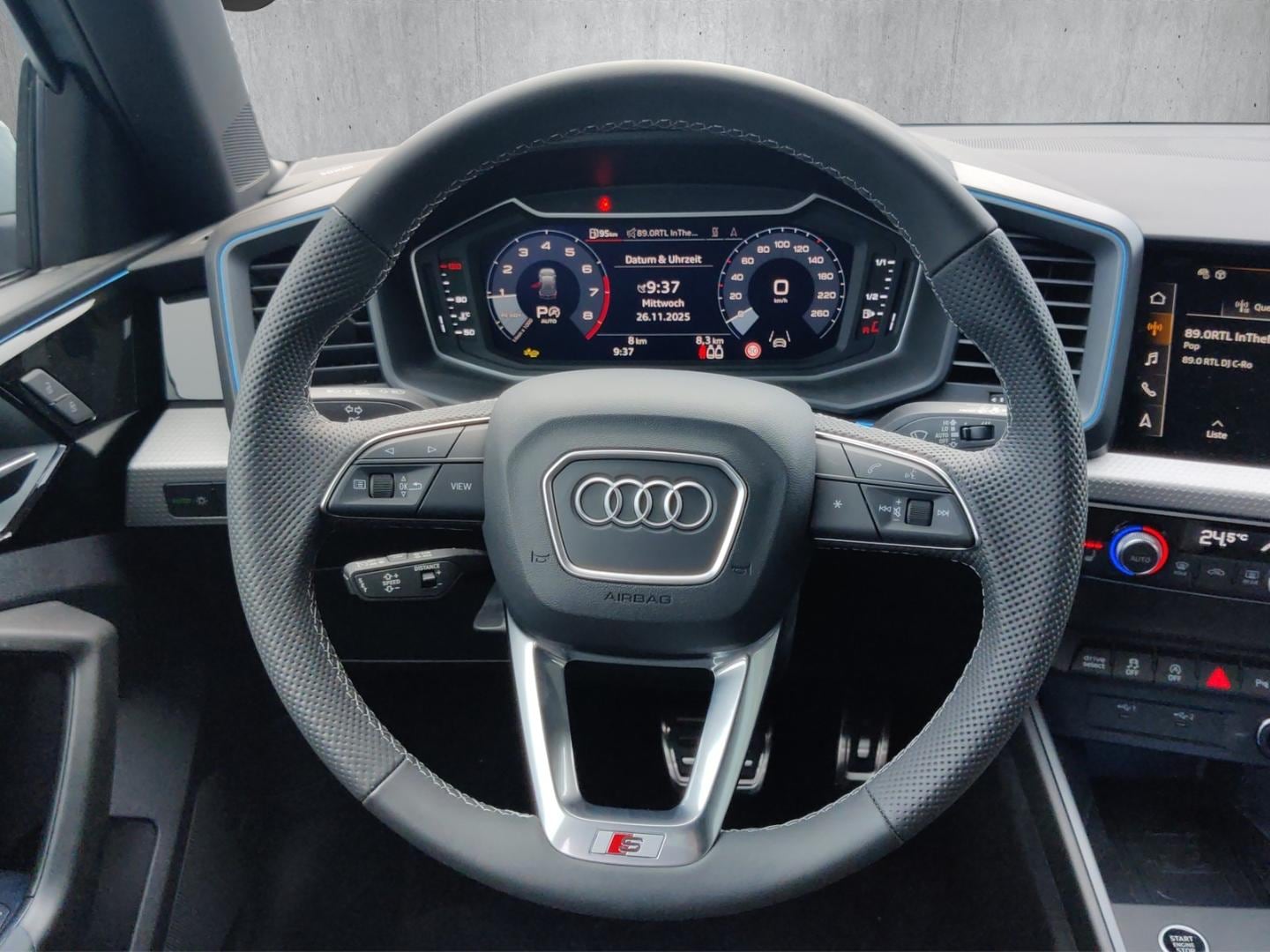 Bild über Audi A1 Sportback S line 35 TFSI S tronic - für weitere Informationen kontaktieren Sie den Audi Partner