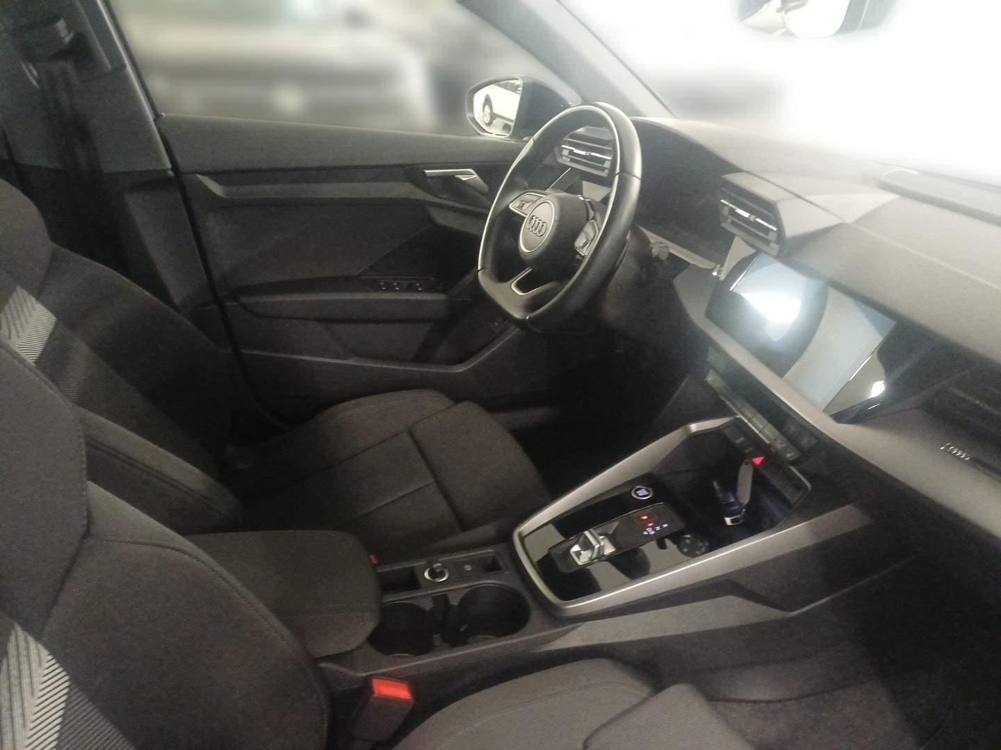Bild über Audi A3 Sportback advanced 35 TFSI S tronic - für weitere Informationen kontaktieren Sie den Audi Partner